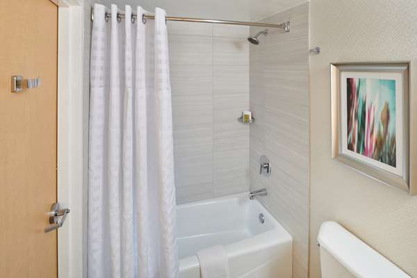  - DoubleTree by Hilton Spectrum Irvine - I-5, Exit 94