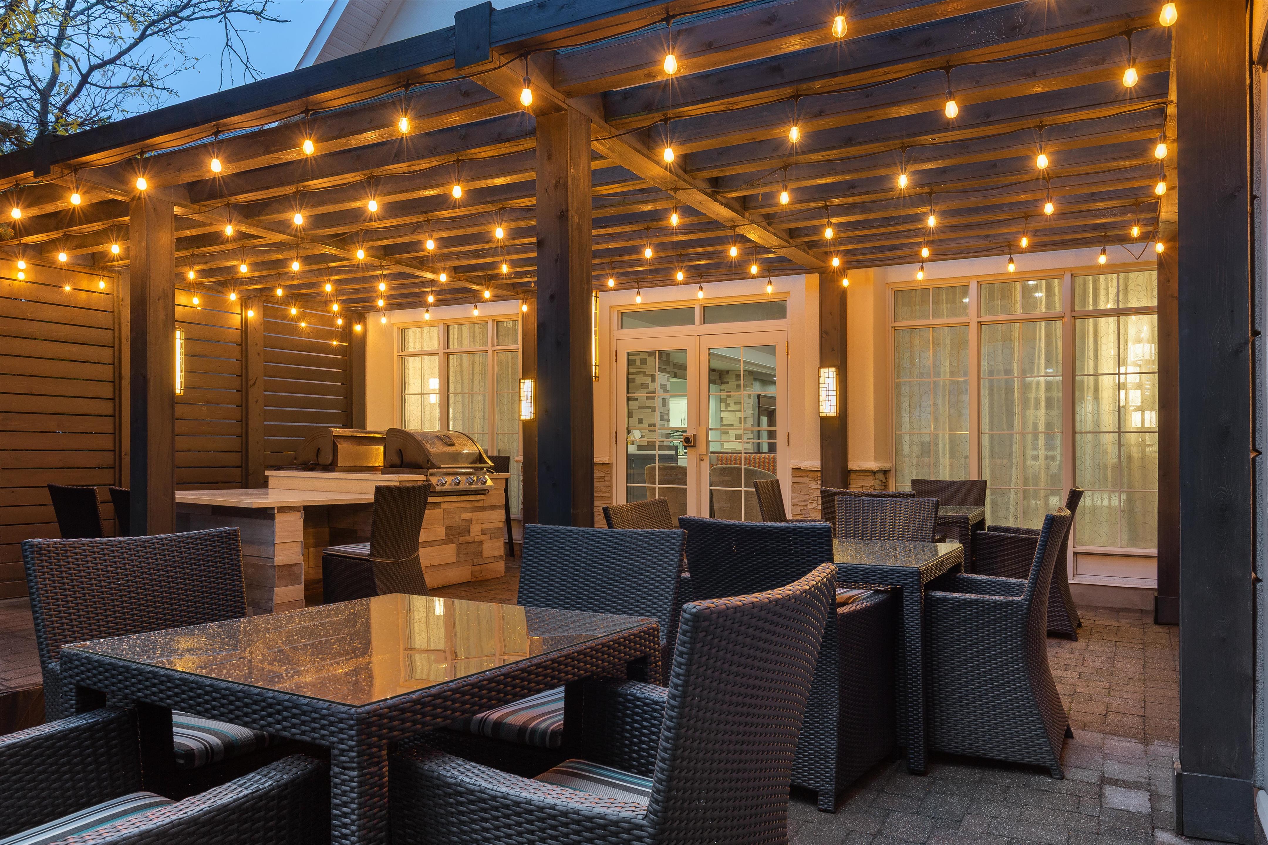 Exterior | Homewood Suites by Hilton Burlington - Syscon Road
