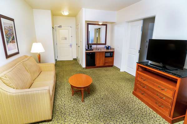  - Hilton Garden Inn Rancho Cucamonga - I-15, Exit 110