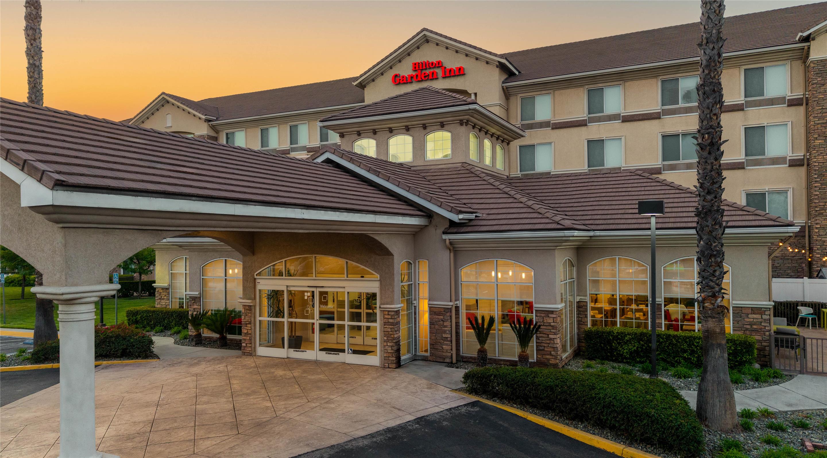 Exterior | Hilton Garden Inn Ontario/Rancho Cucamonga