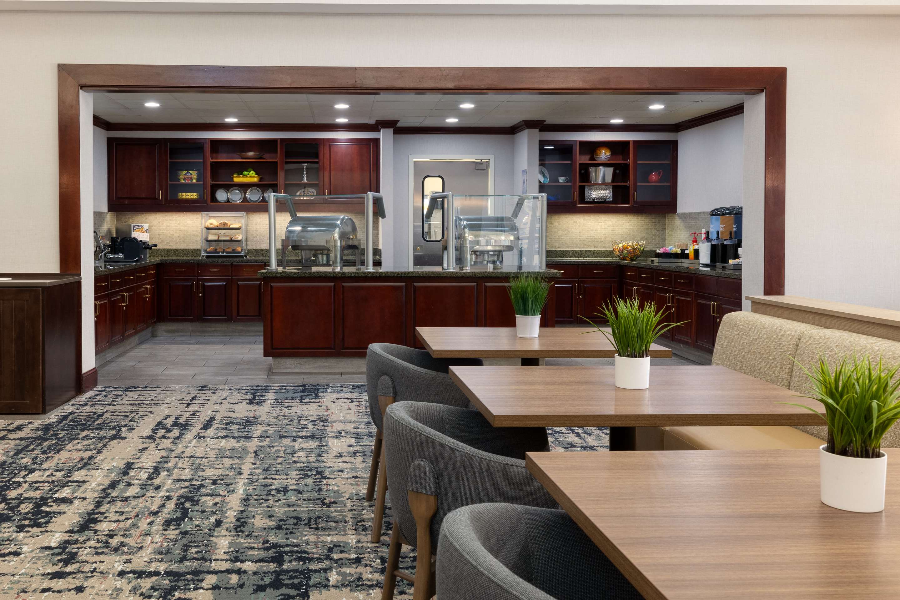 Breakfast Area | Homewood Suites by Hilton Ontario-Rancho Cucamonga