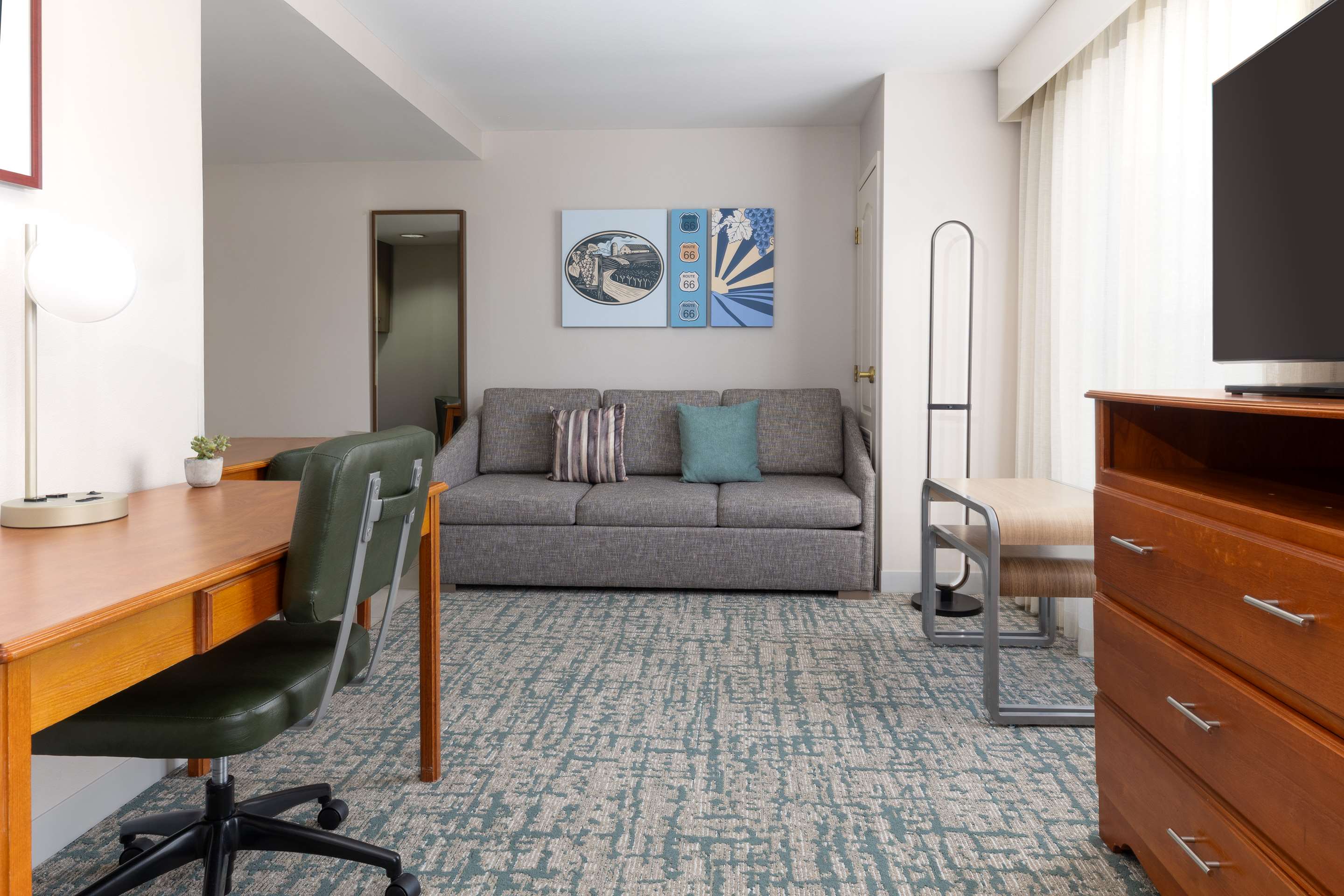 Guest room