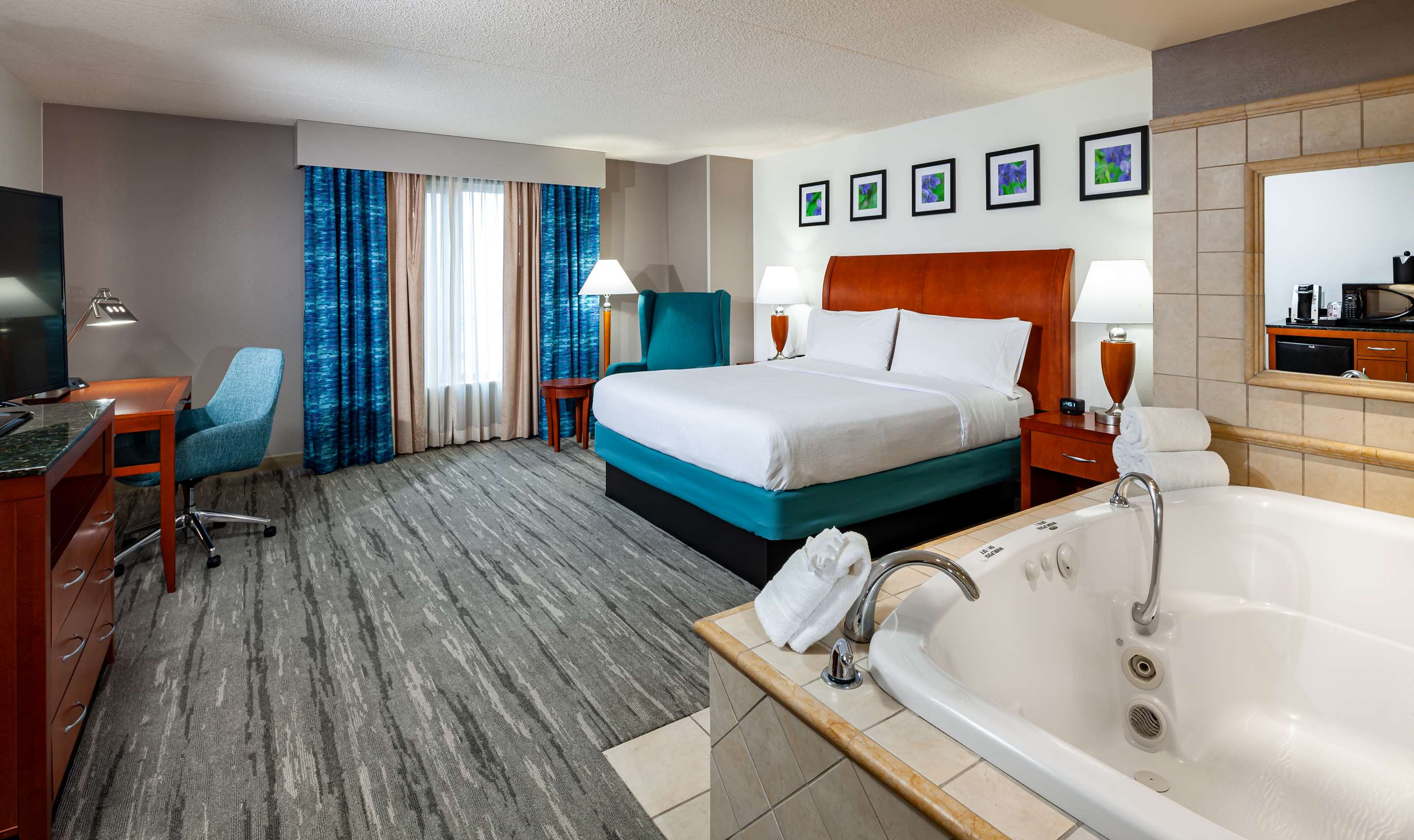 Guest room