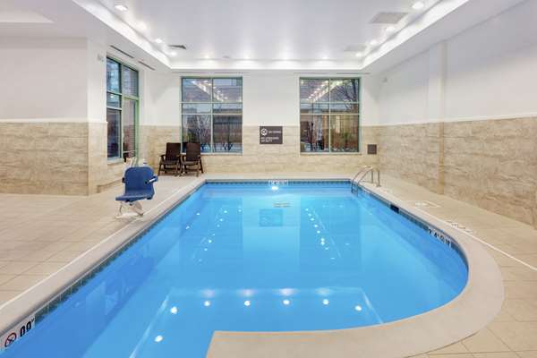 Pool - Hilton Garden Inn Evanston
