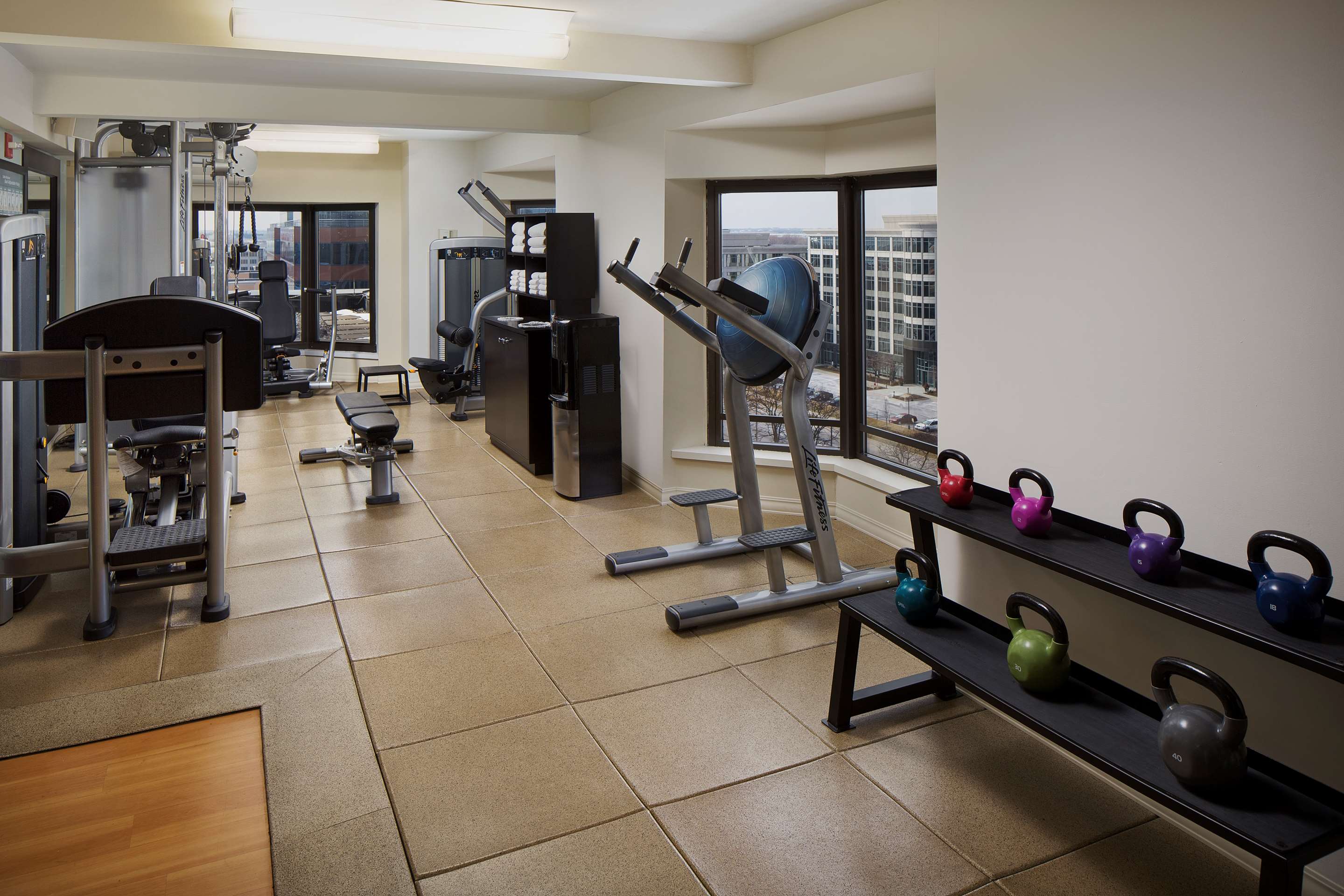 Health club fitness center gym | Hilton Rosemont/Chicago O'Hare