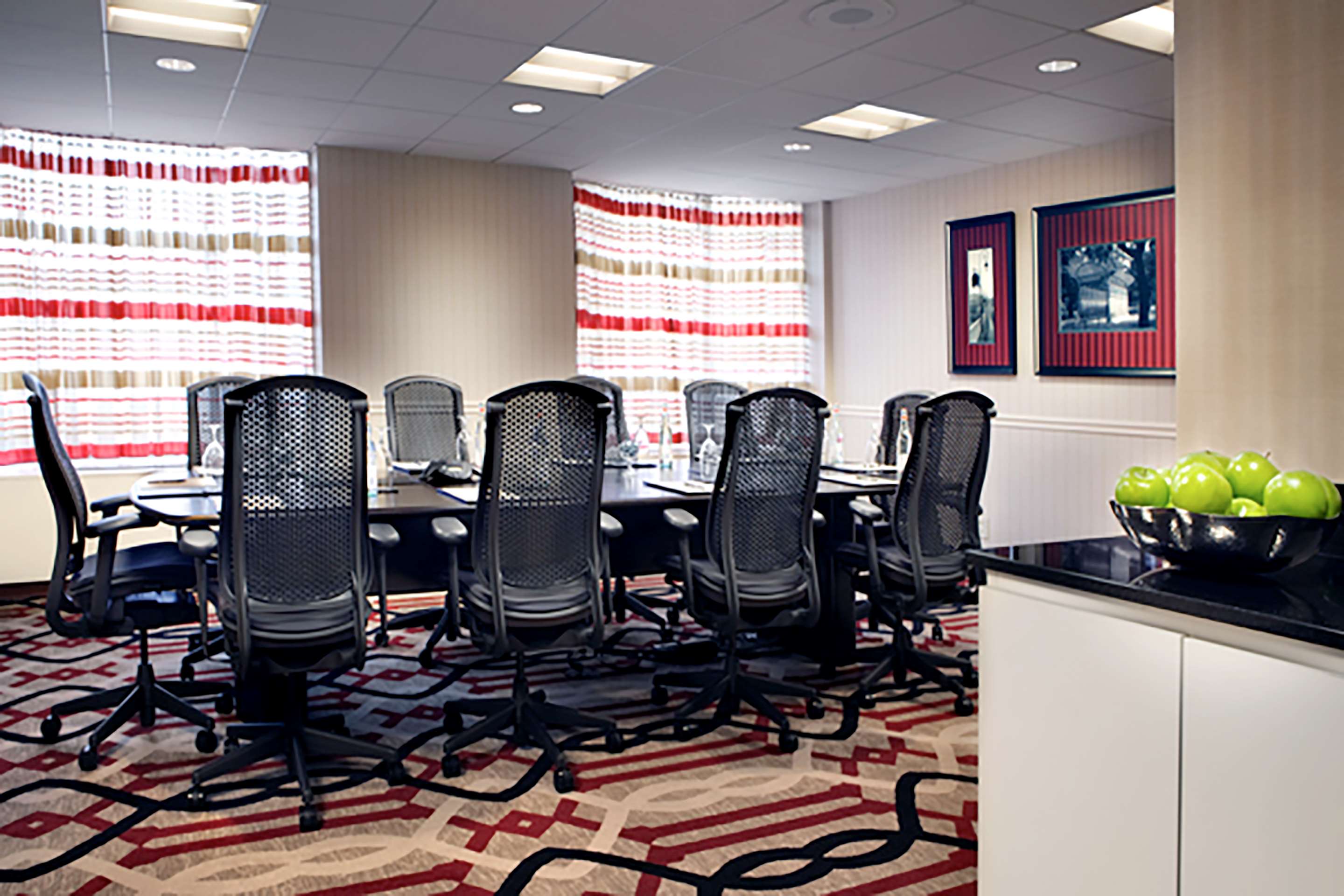 Meeting Room | Hilton Rosemont/Chicago O'Hare