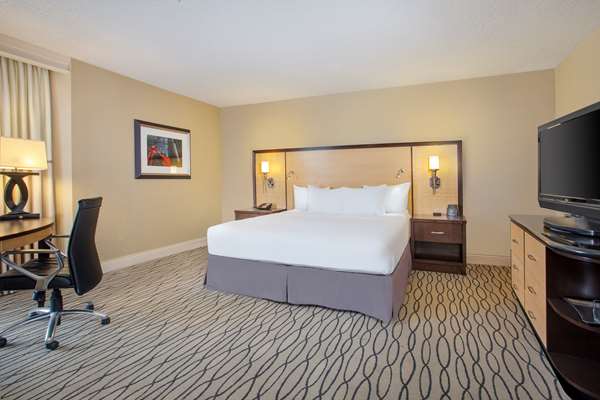  - Hilton Hotel Rosemont - I-190, Exit 1