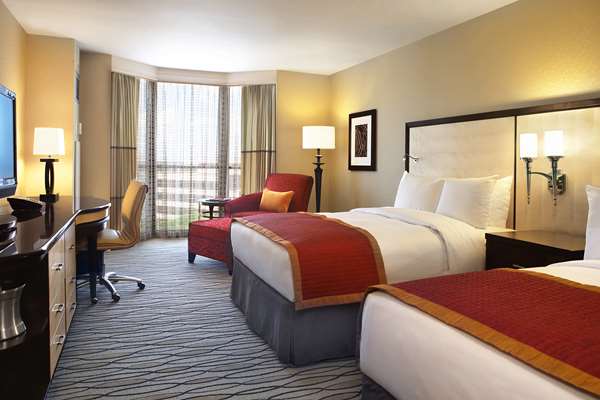  - Hilton Hotel Rosemont - I-190, Exit 1