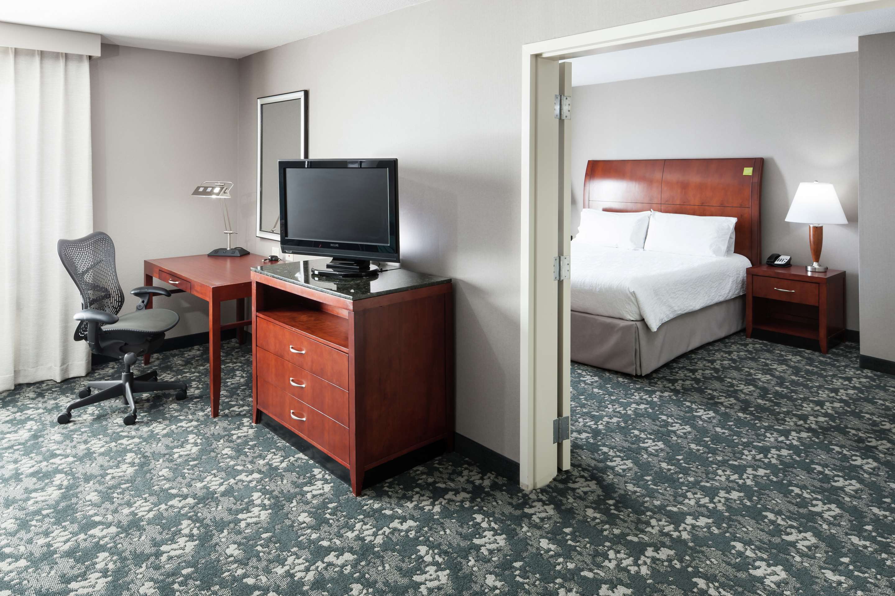 Guest room