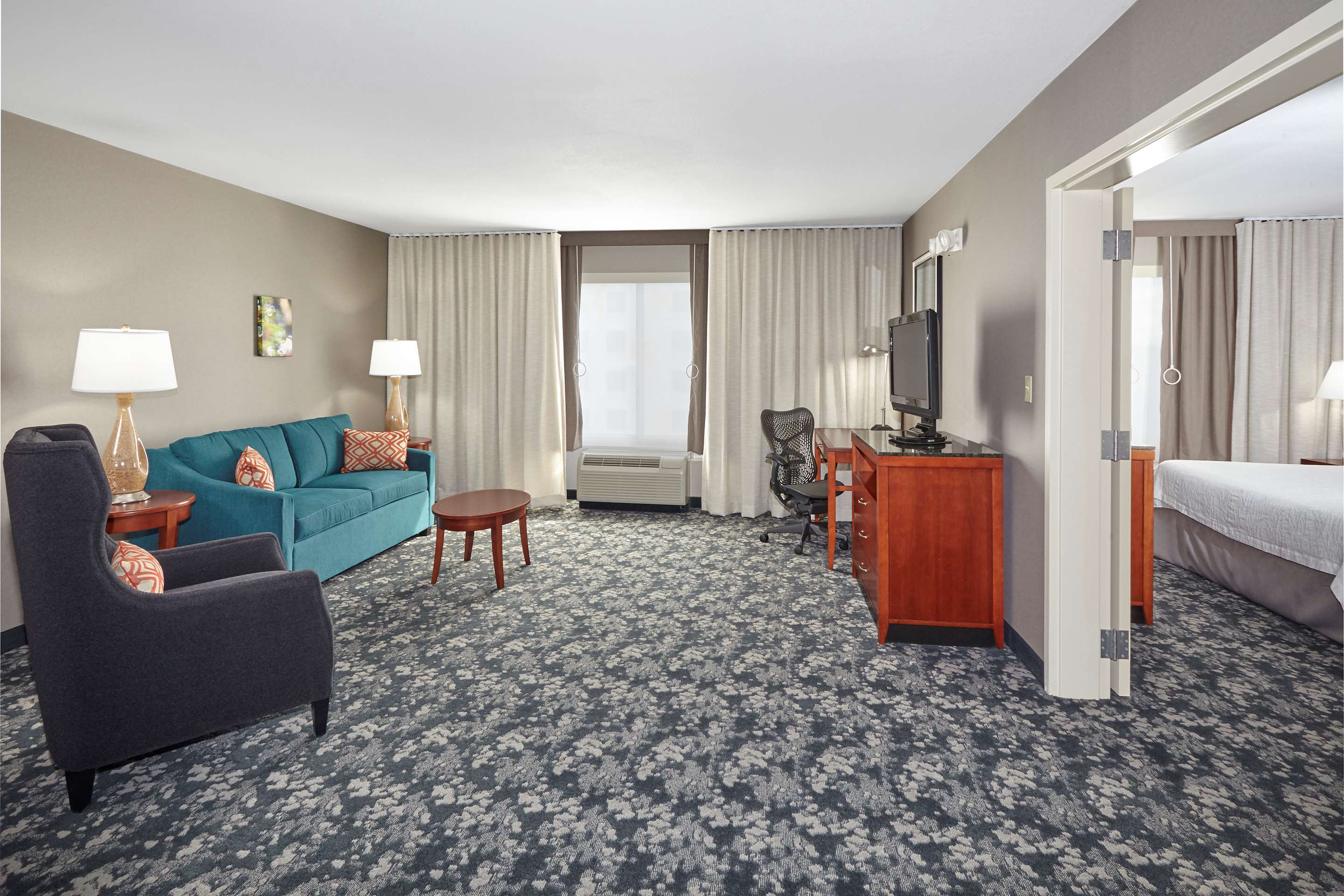 Guest room