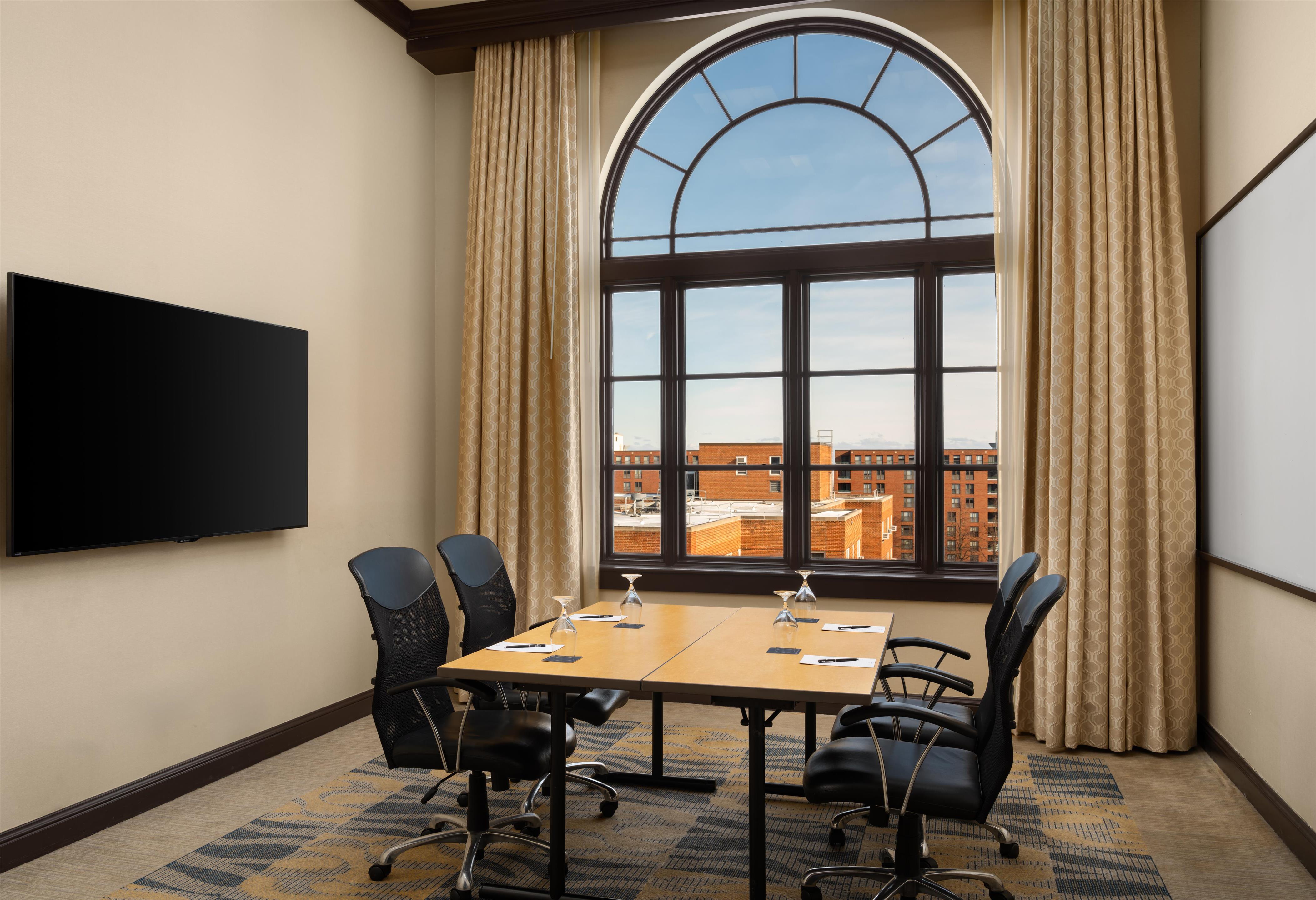Meeting Room | Hilton Orrington / Evanston