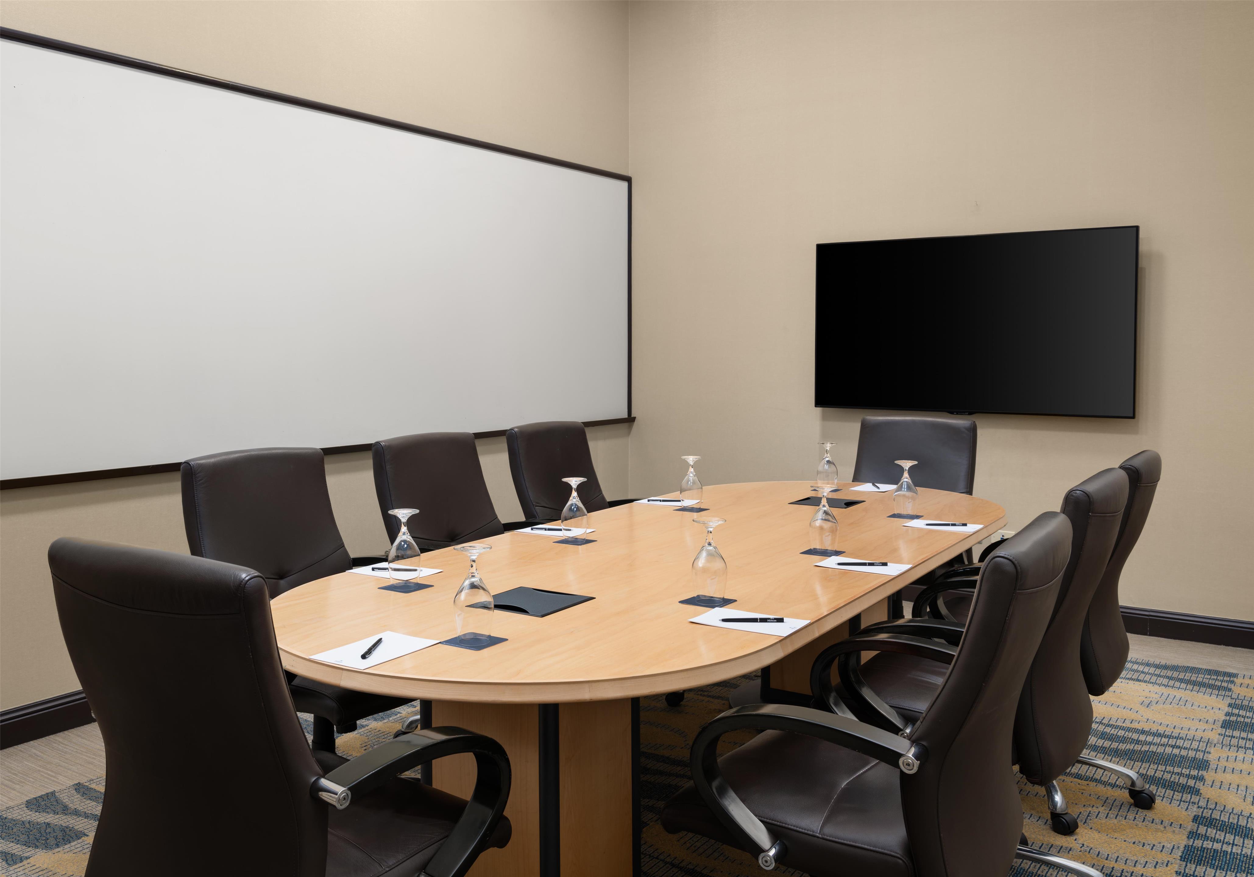 Meeting Room | Hilton Orrington / Evanston