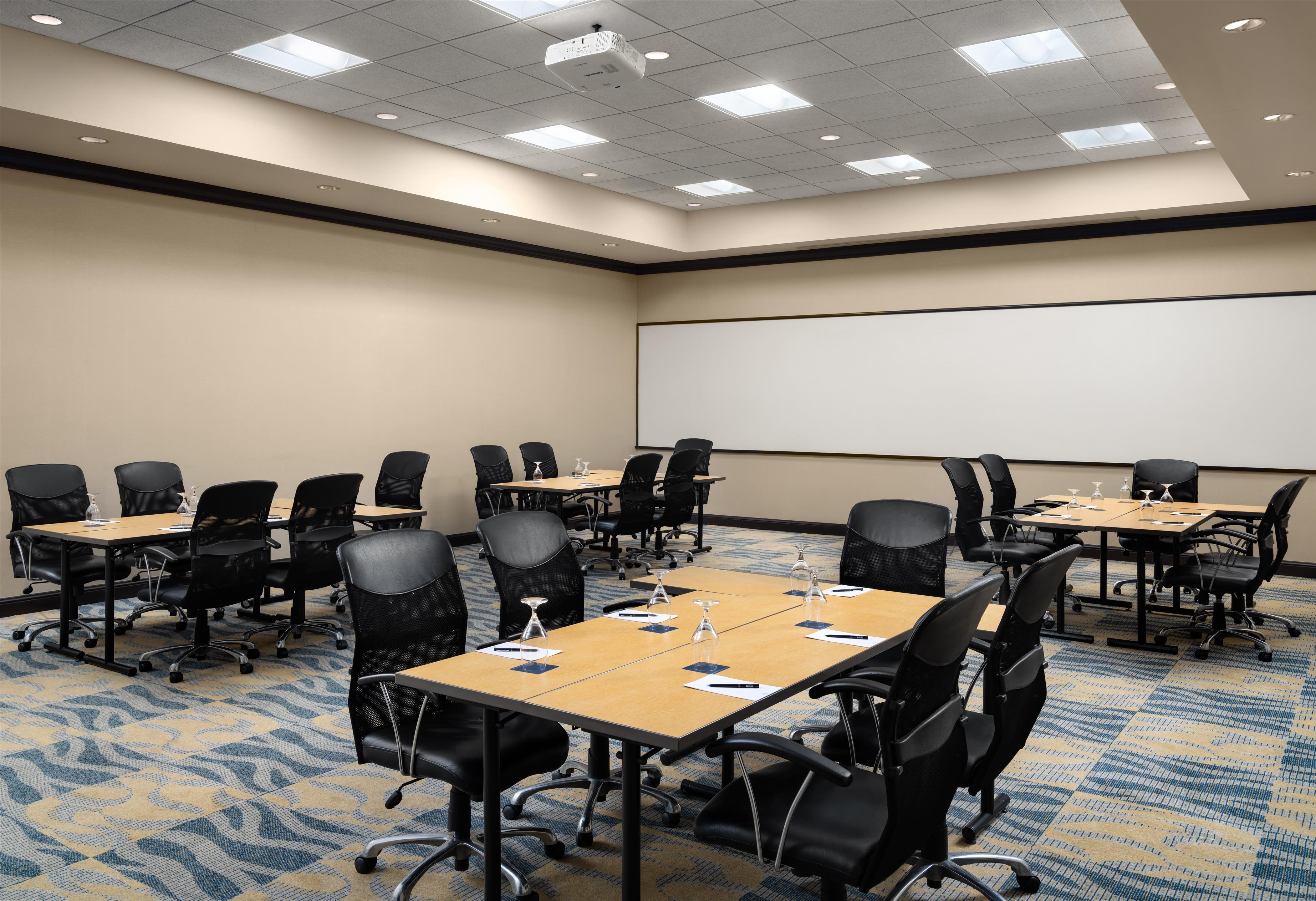 Meeting Room | Hilton Orrington / Evanston