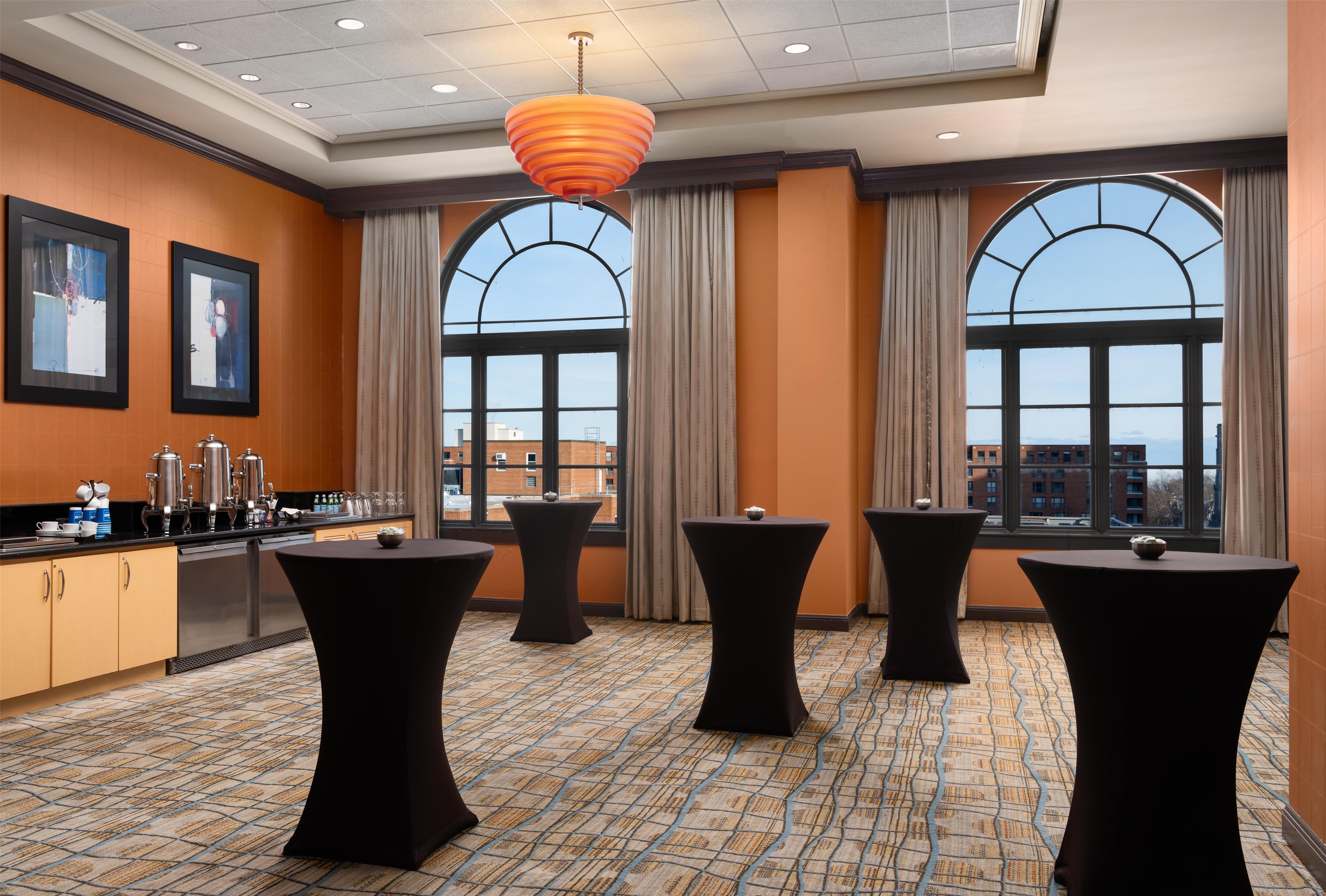 Meeting Room | Hilton Orrington / Evanston
