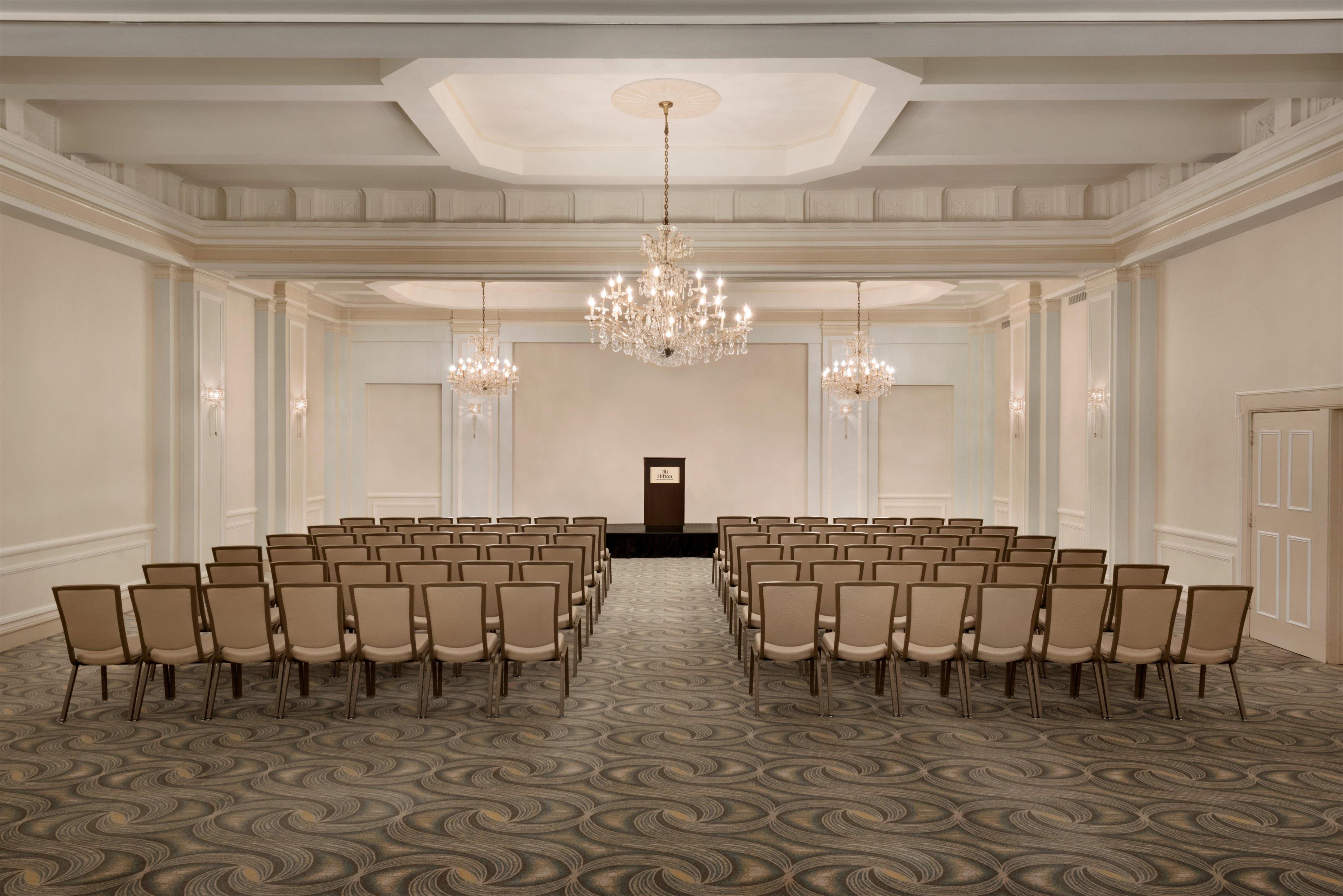 Meeting Room | Hilton Orrington / Evanston