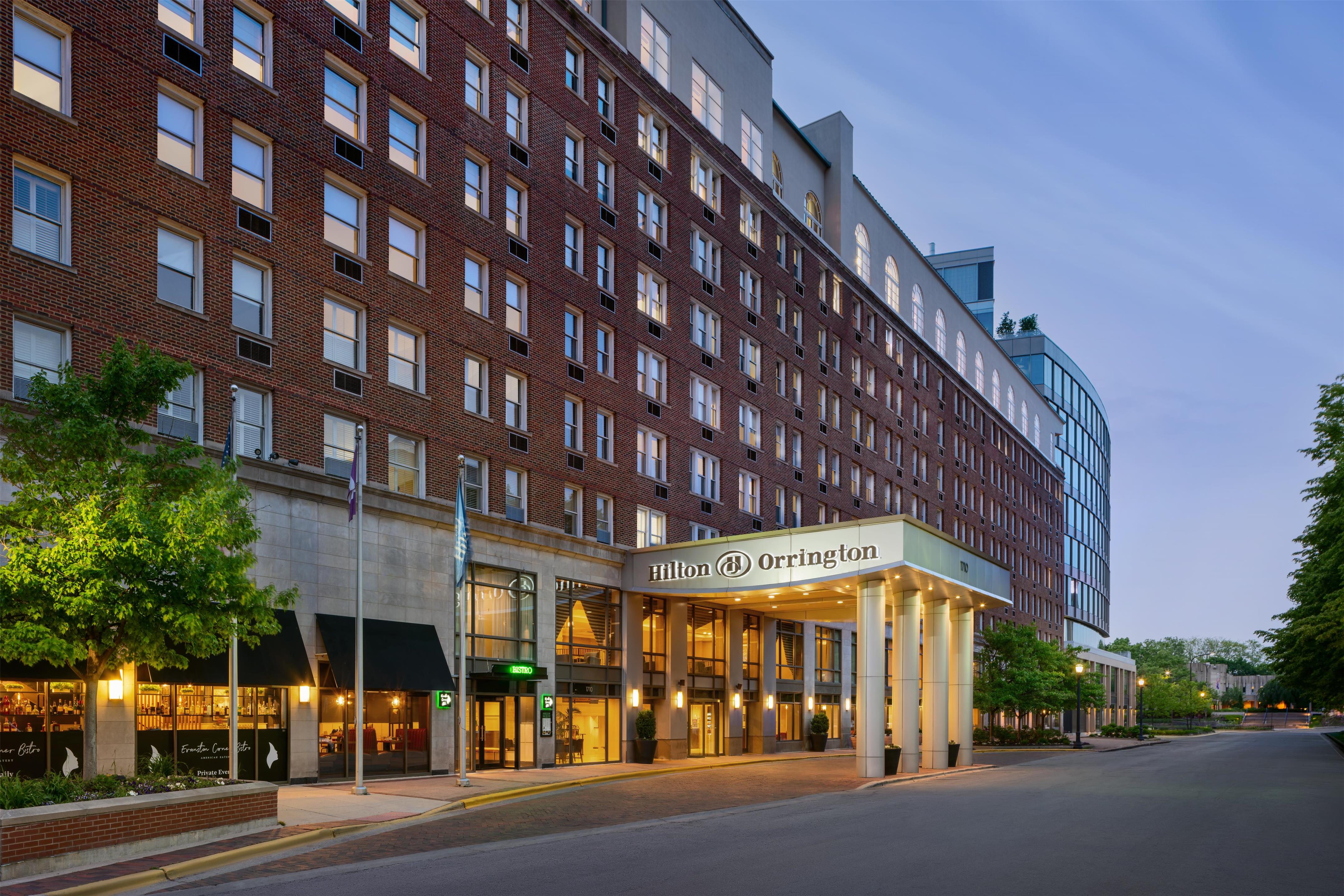 Exterior | Hilton Orrington / Evanston