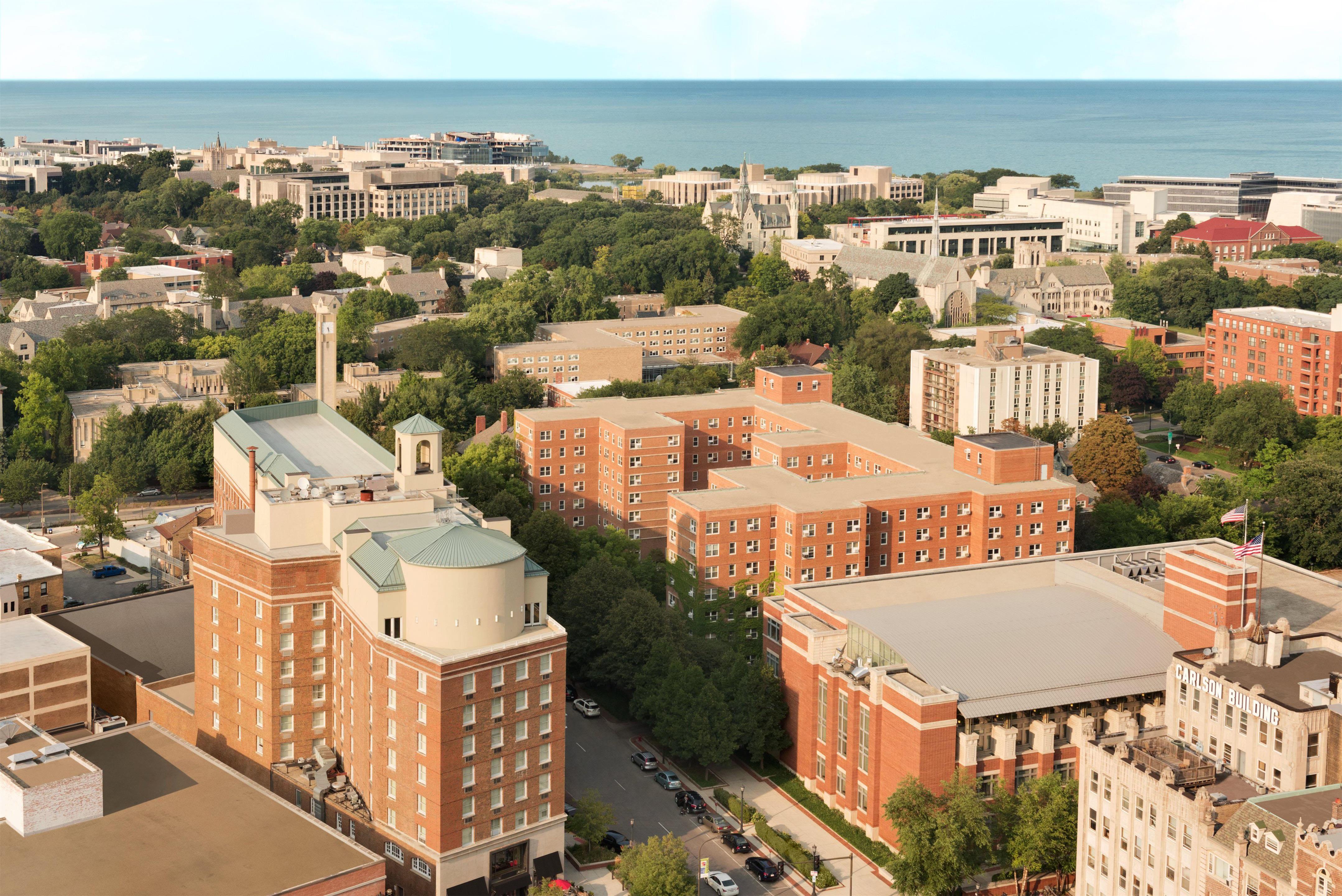 Exterior | Hilton Orrington / Evanston