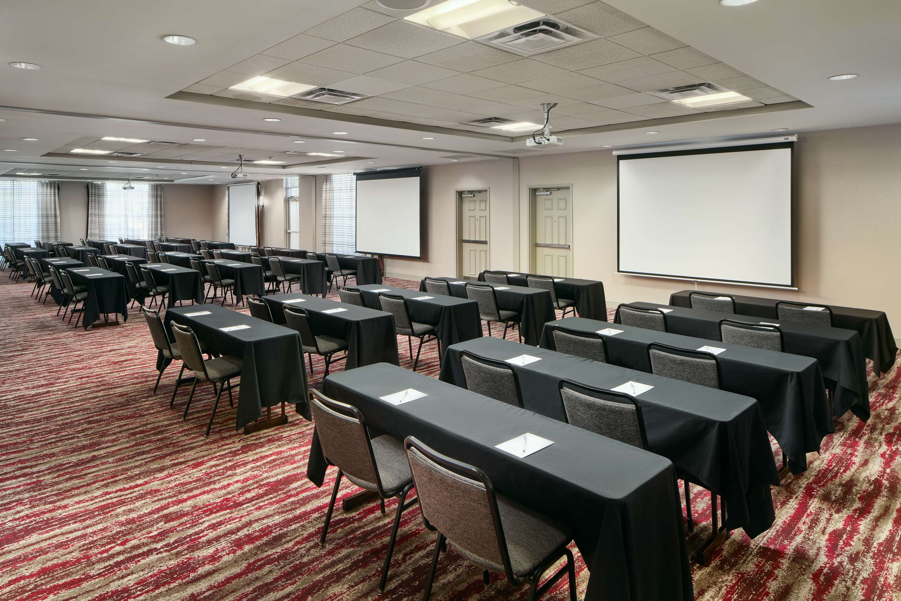 Meeting Room | Hilton Garden Inn Schaumburg