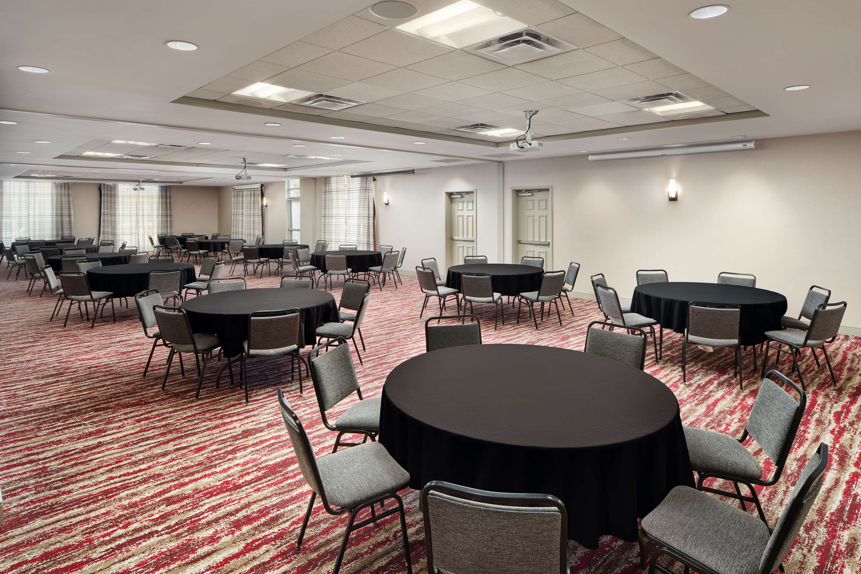 Meeting Room | Hilton Garden Inn Schaumburg