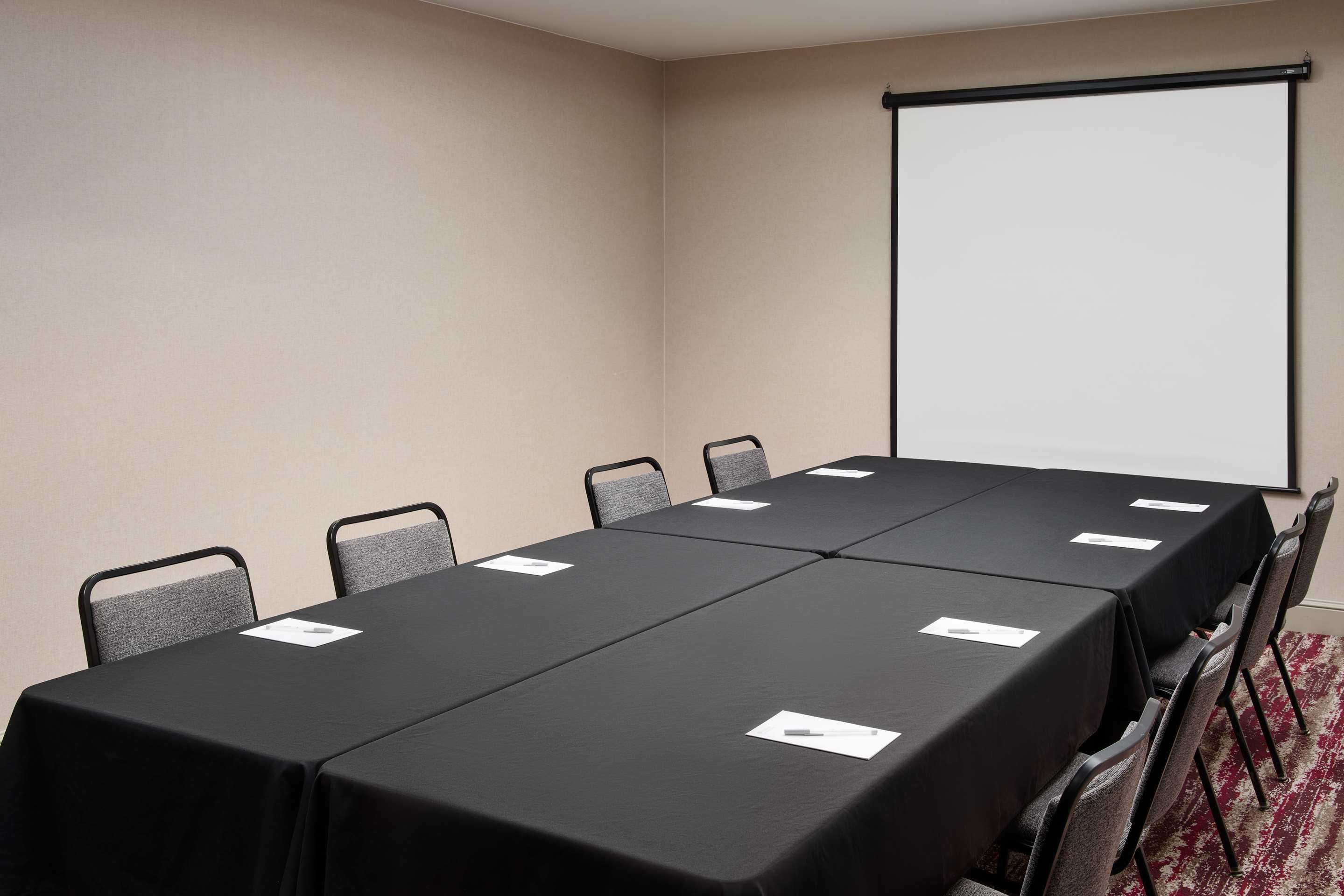 Meeting Room | Hilton Garden Inn Schaumburg