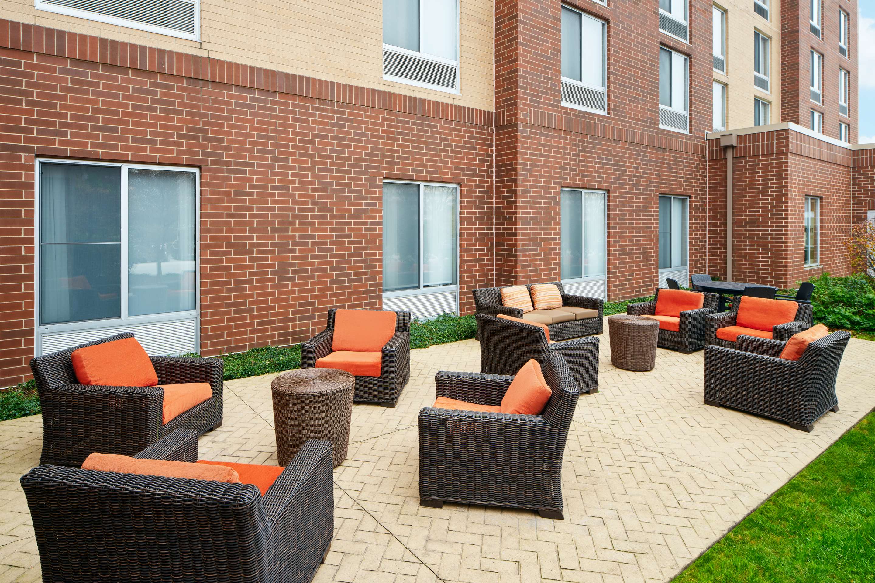 Exterior | Hilton Garden Inn Schaumburg