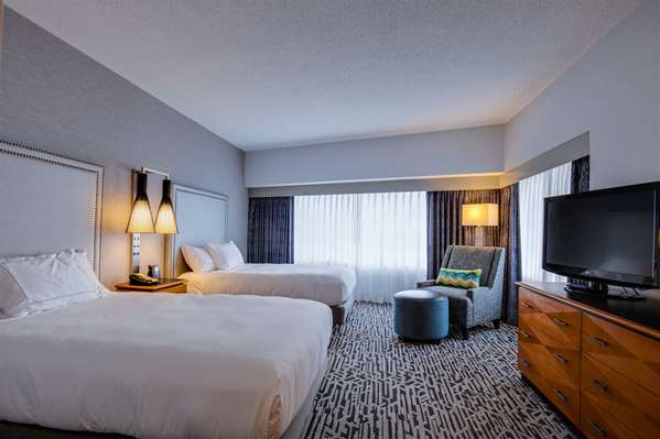  - DoubleTree Suites by Hilton Downers Grove - I-355, Exit 22
