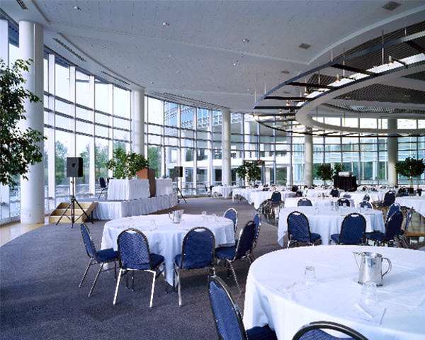  - DoubleTree Suites by Hilton Downers Grove - I-355, Exit 22