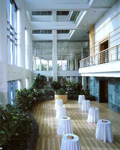  - DoubleTree Suites by Hilton Downers Grove - I-355, Exit 22