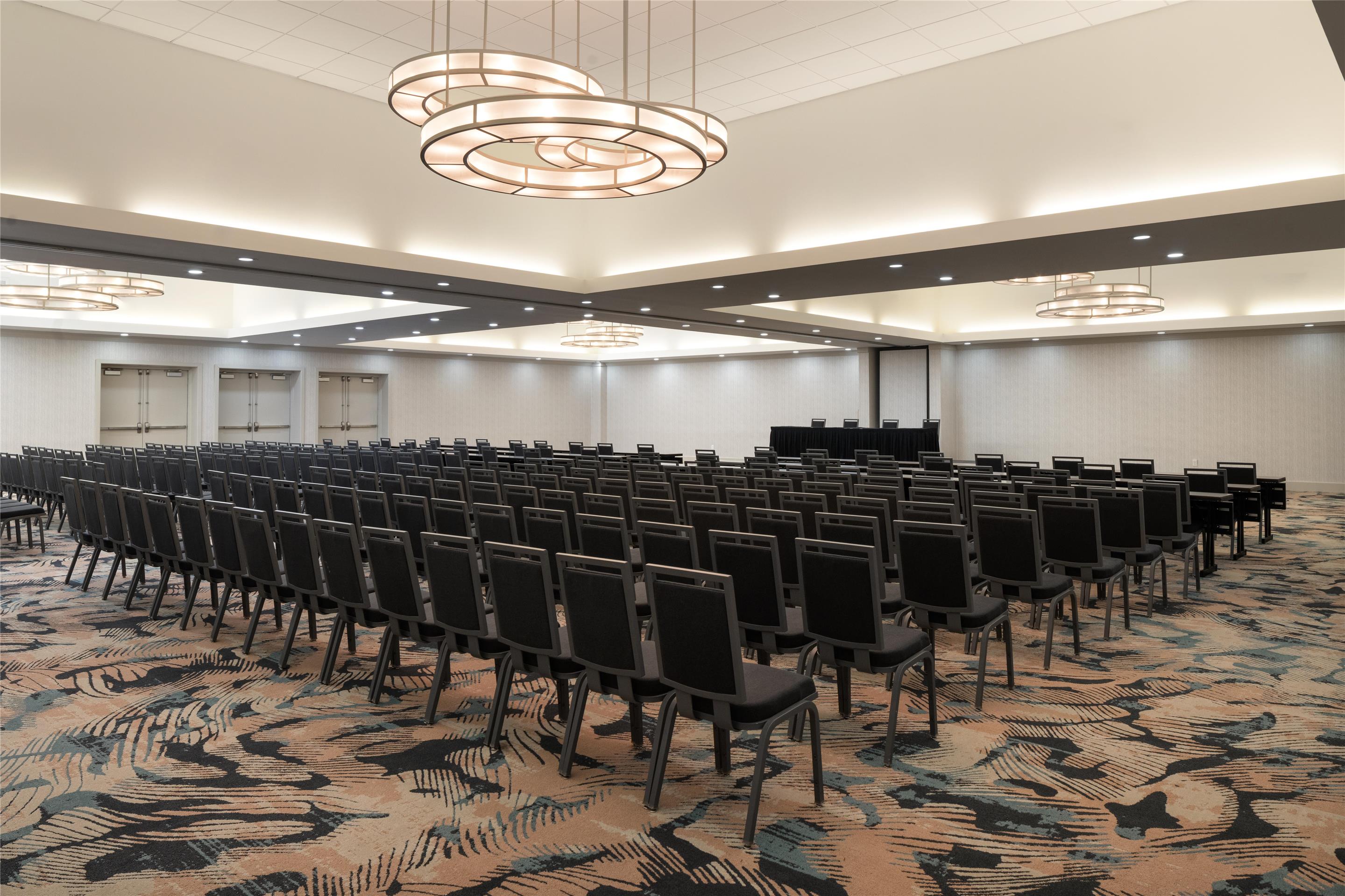 Meeting Room | DoubleTree by Hilton Virginia Beach