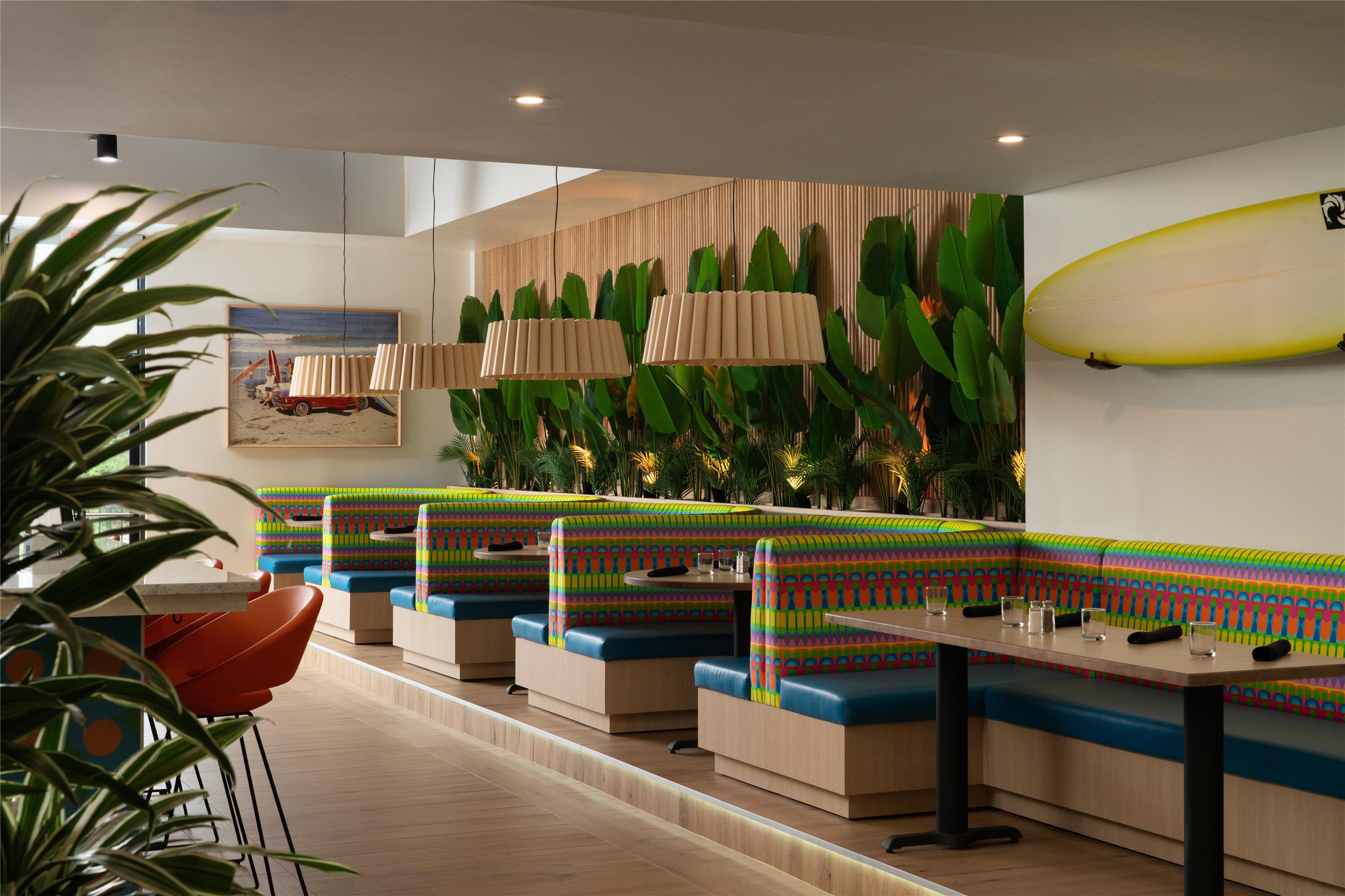 Restaurant | DoubleTree by Hilton Virginia Beach