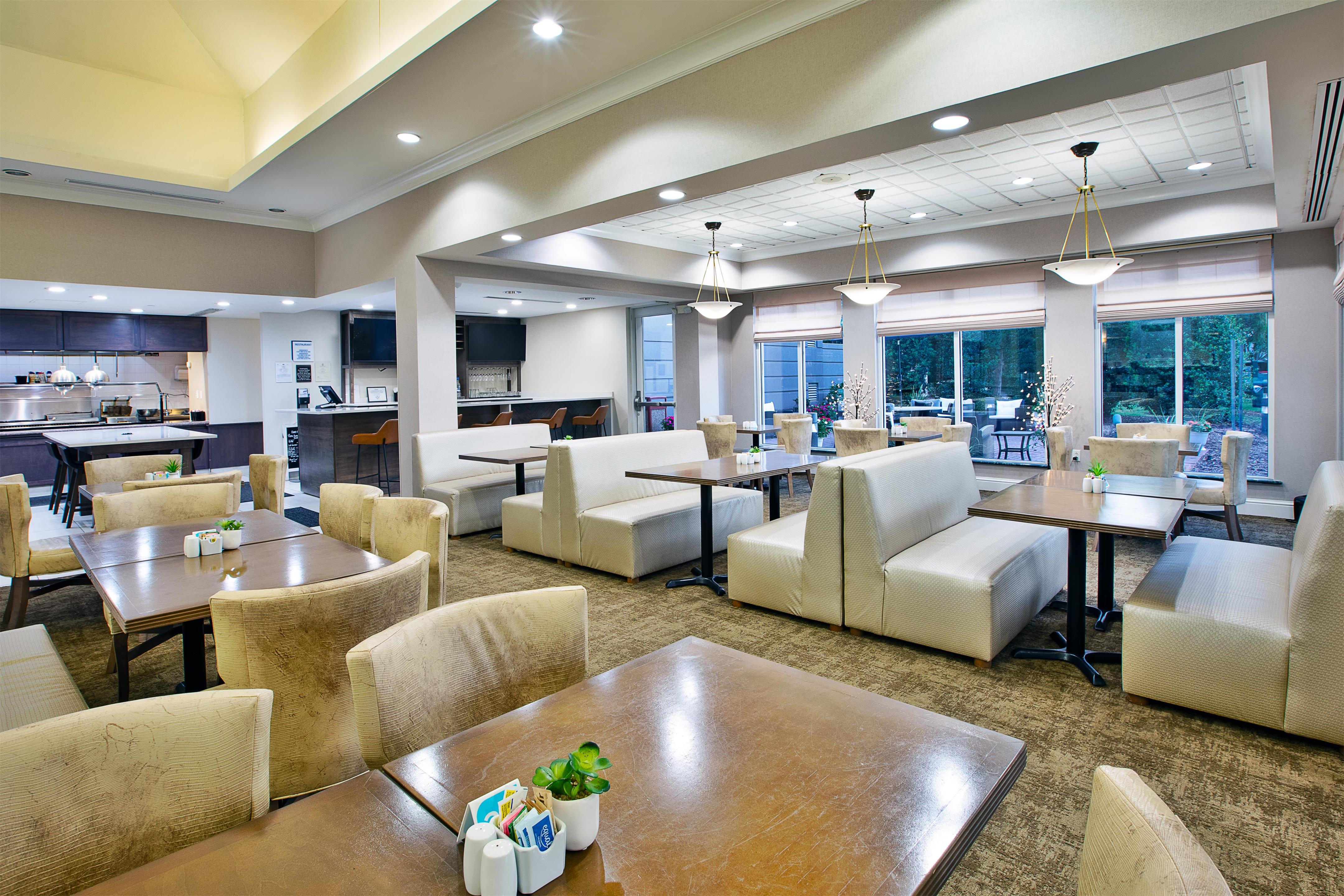 Restaurant | Hilton Garden Inn Chesapeake/Greenbrier