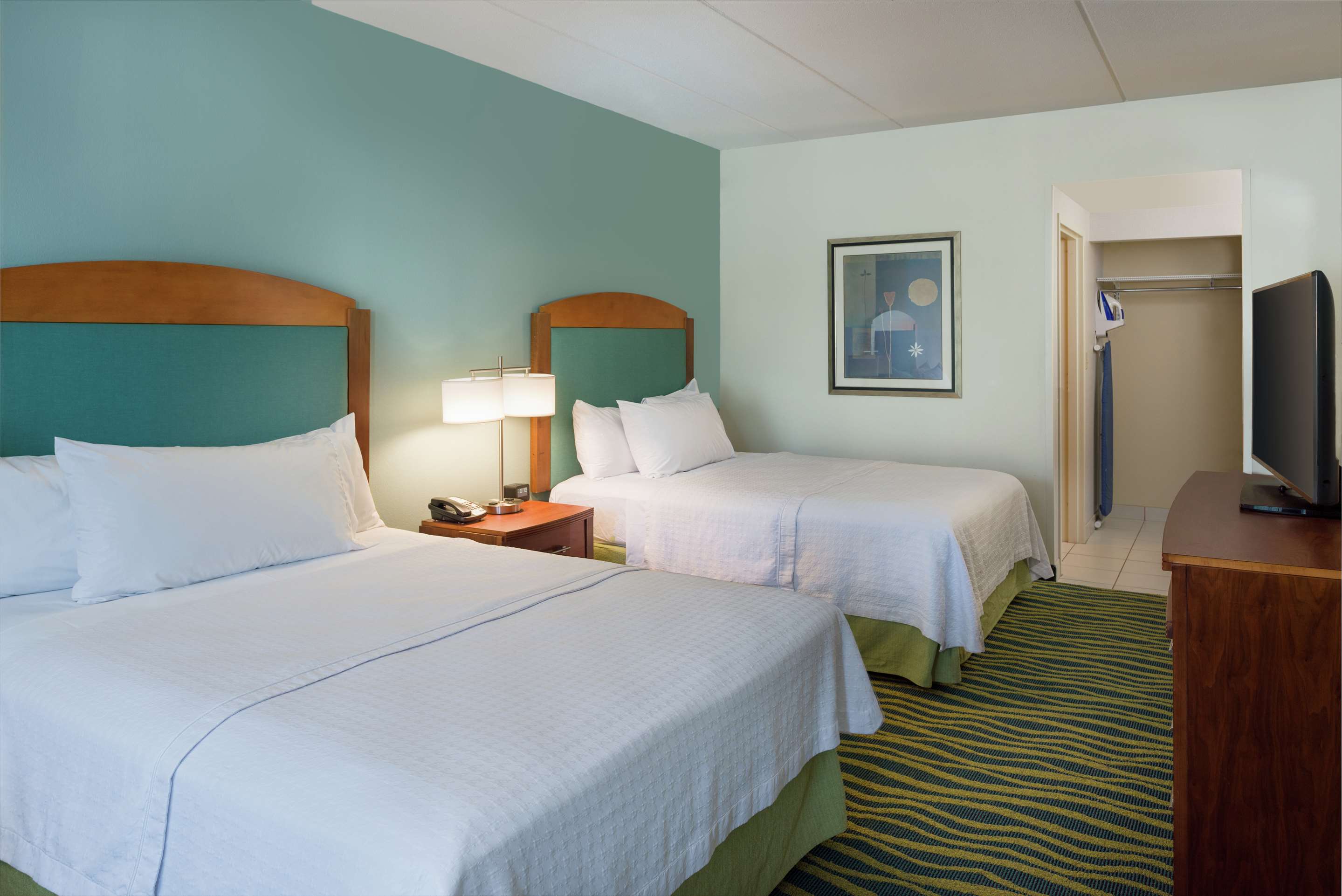 Guest room