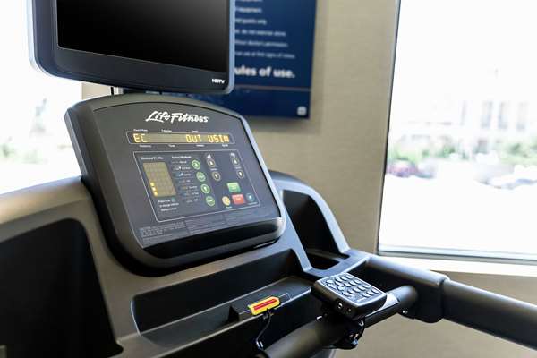 Fitness/ Exercise Room - Hampton Inn Oceanfront North Virginia Beach