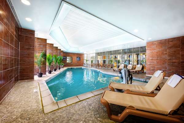 Pool - Hampton Inn Oceanfront North Virginia Beach