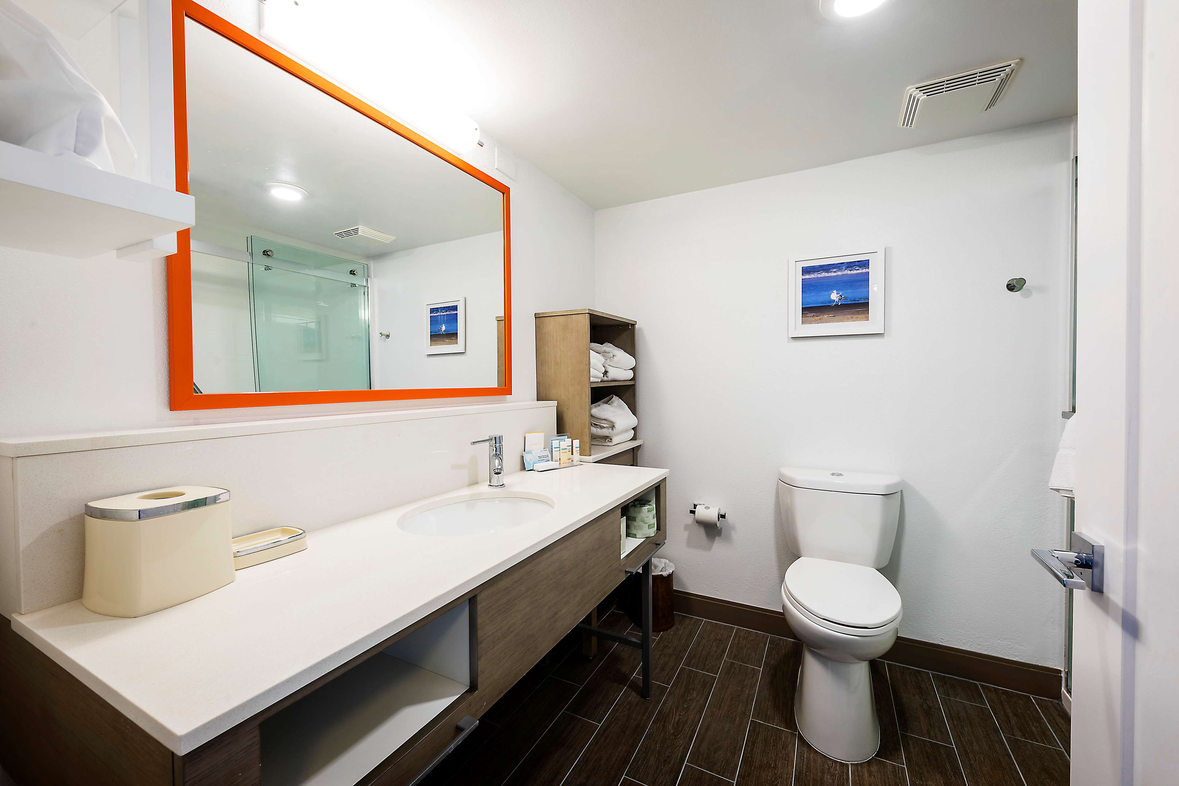 Hampton Inn by Hilton Virginia Beach-Oceanfront North Room Type - 2QNS PREMIUM VIEW NOSMOK