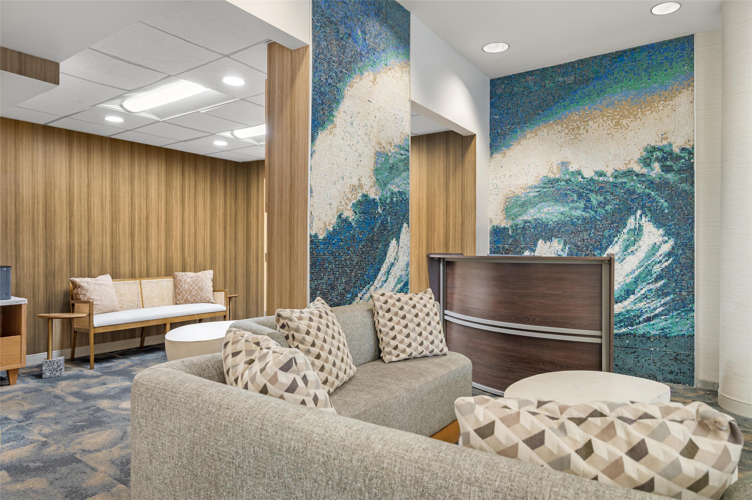 Lobby | Hampton Inn Virginia Beach-Oceanfront North