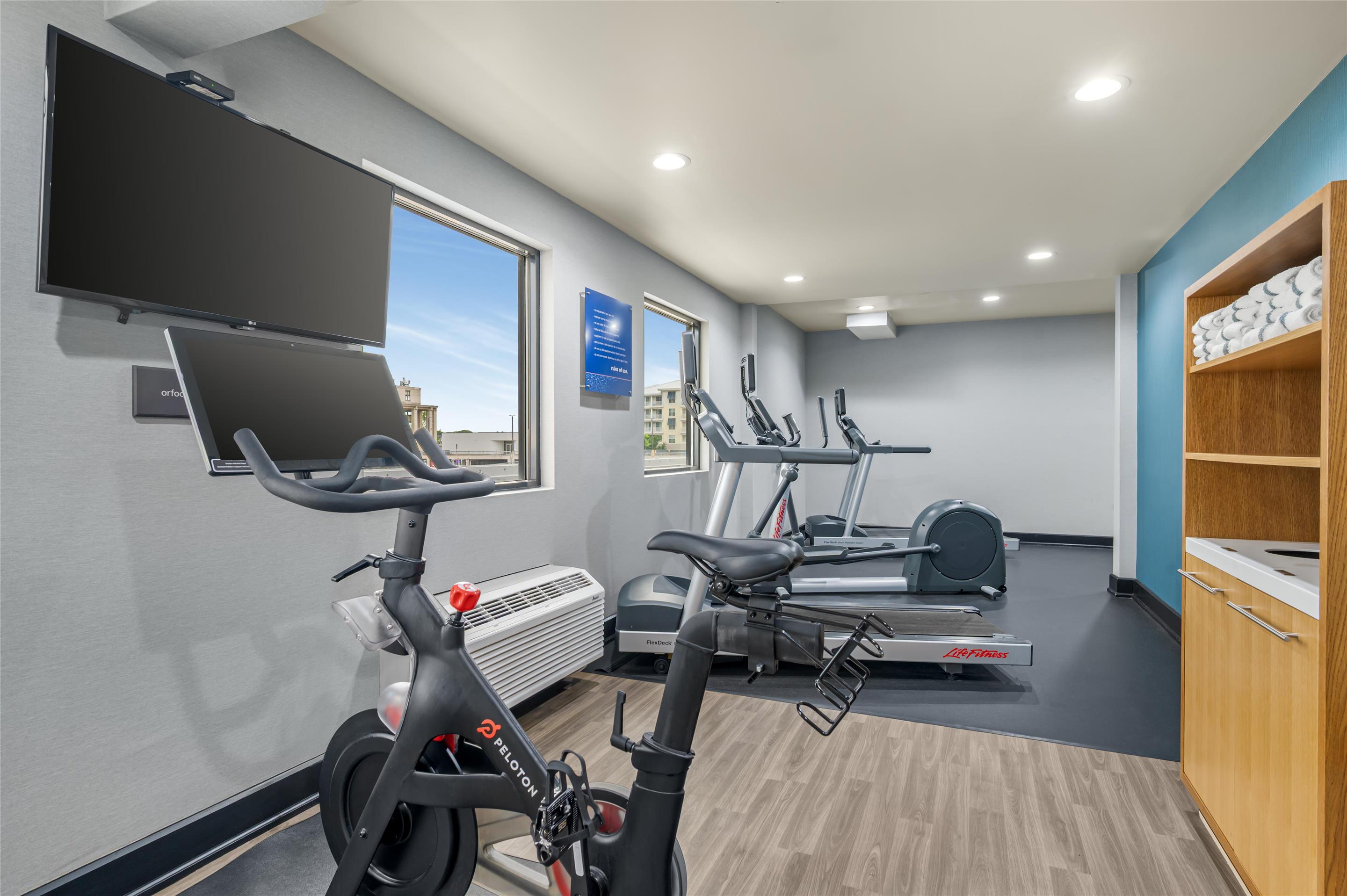 Health club fitness center gym | Hampton Inn Virginia Beach-Oceanfront North