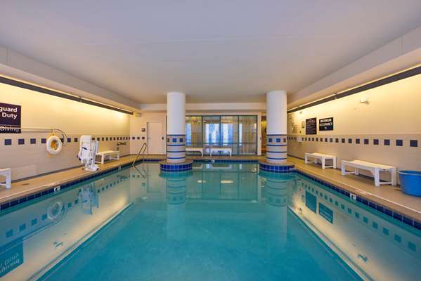 Pool - Hampton Inn Virginia Beach