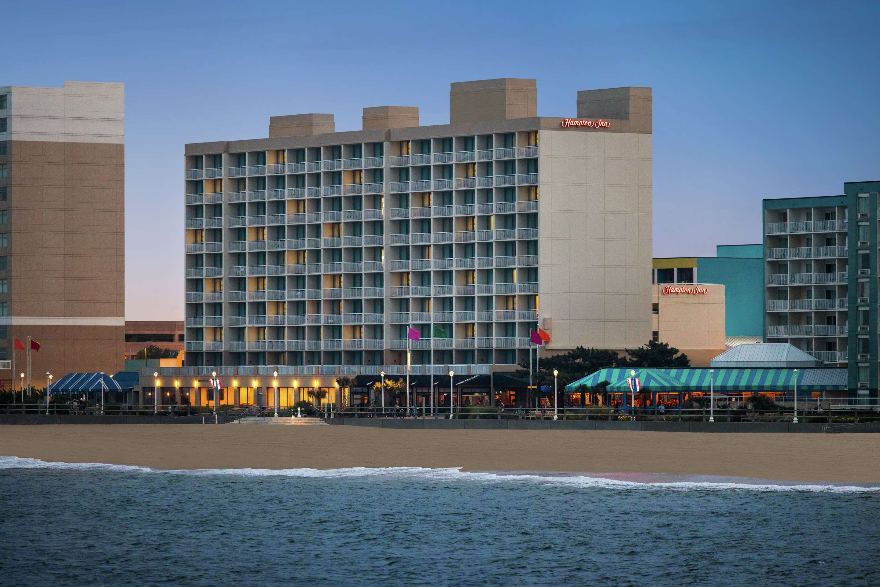 Exterior | Hampton Inn Virginia Beach-Oceanfront South