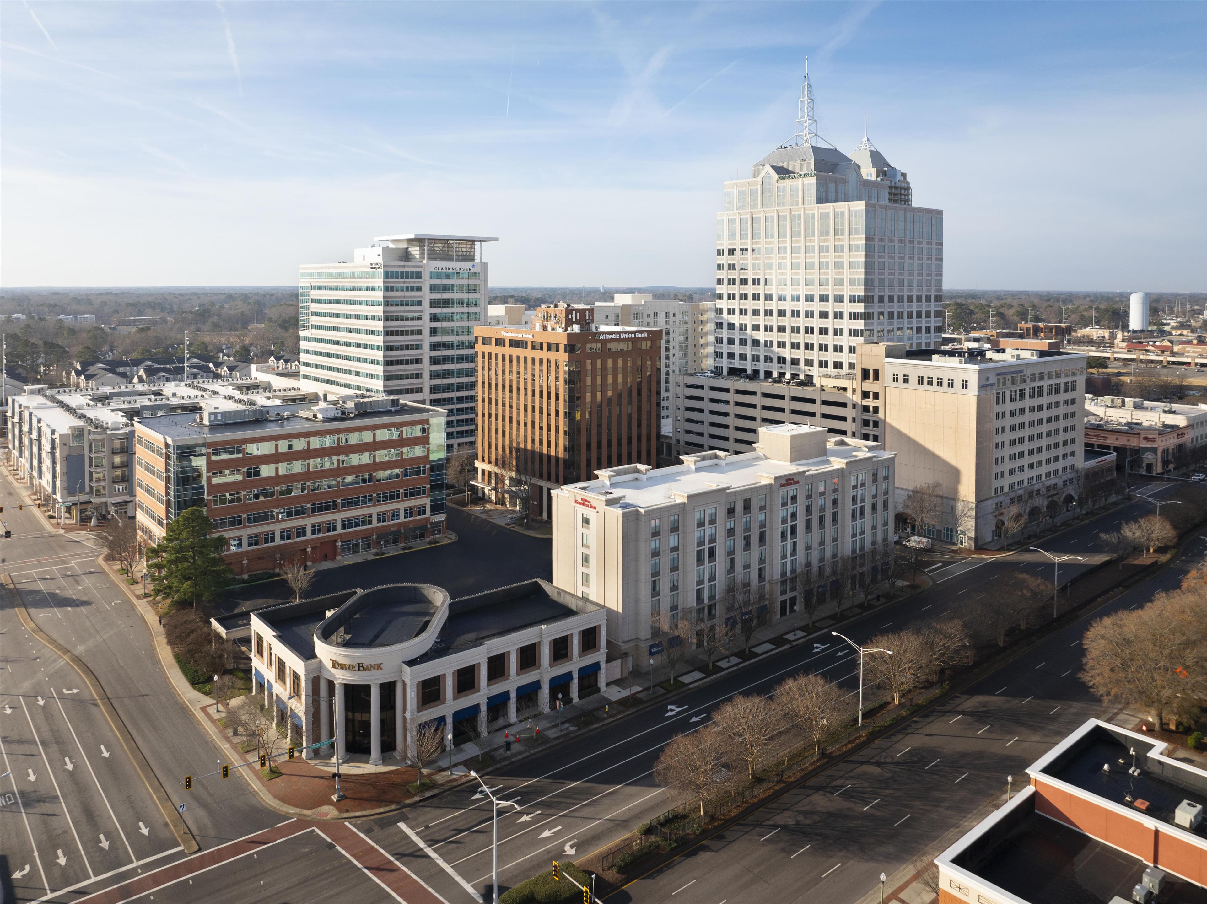 Exterior | Hilton Garden Inn Virginia Beach Town Center