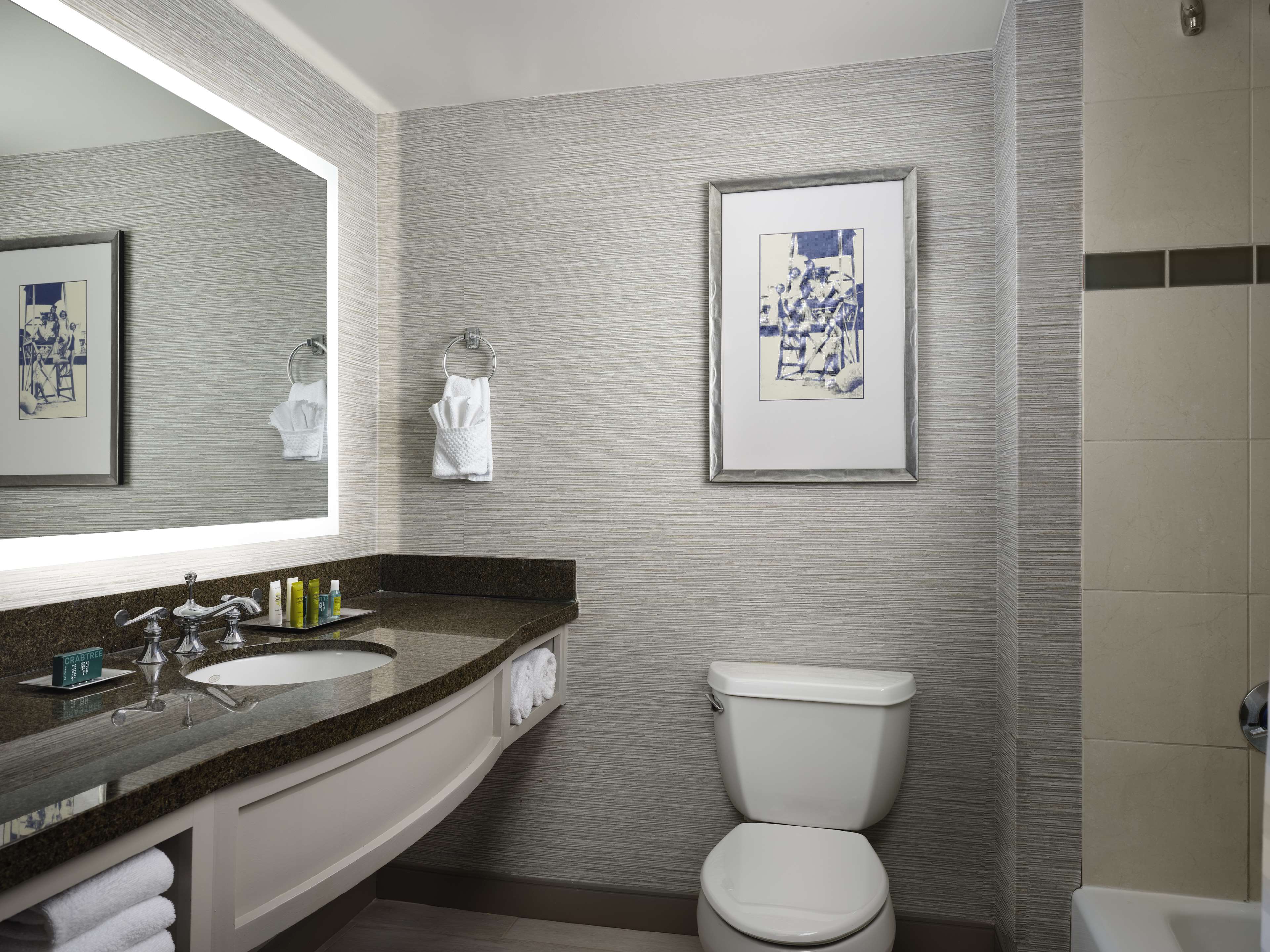 Hilton Virginia Beach Oceanfront Room Type - 1K MOB HR ACC TUB PV BLCNY