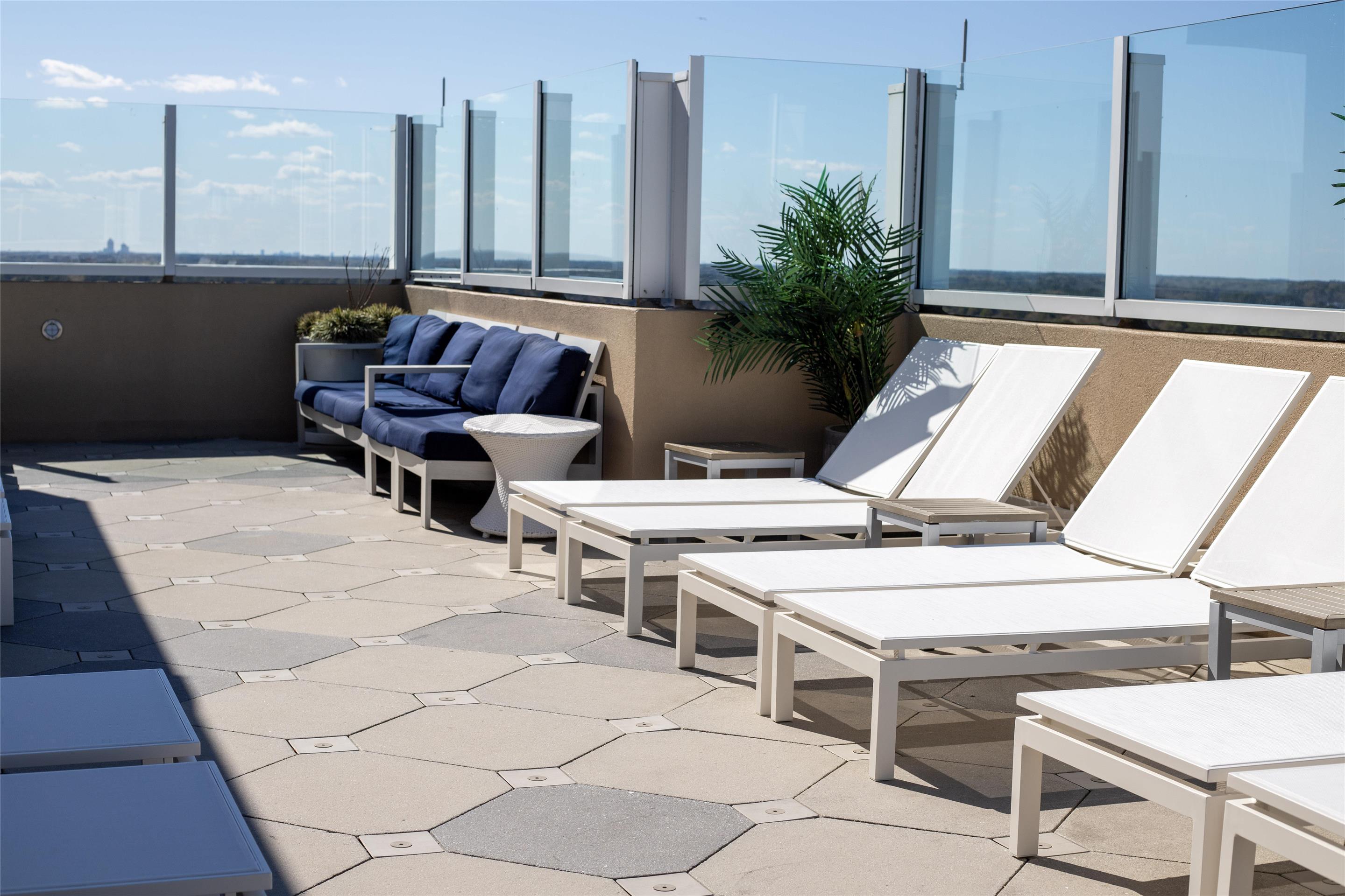 Pool | Marriott Virginia Beach Oceanfront