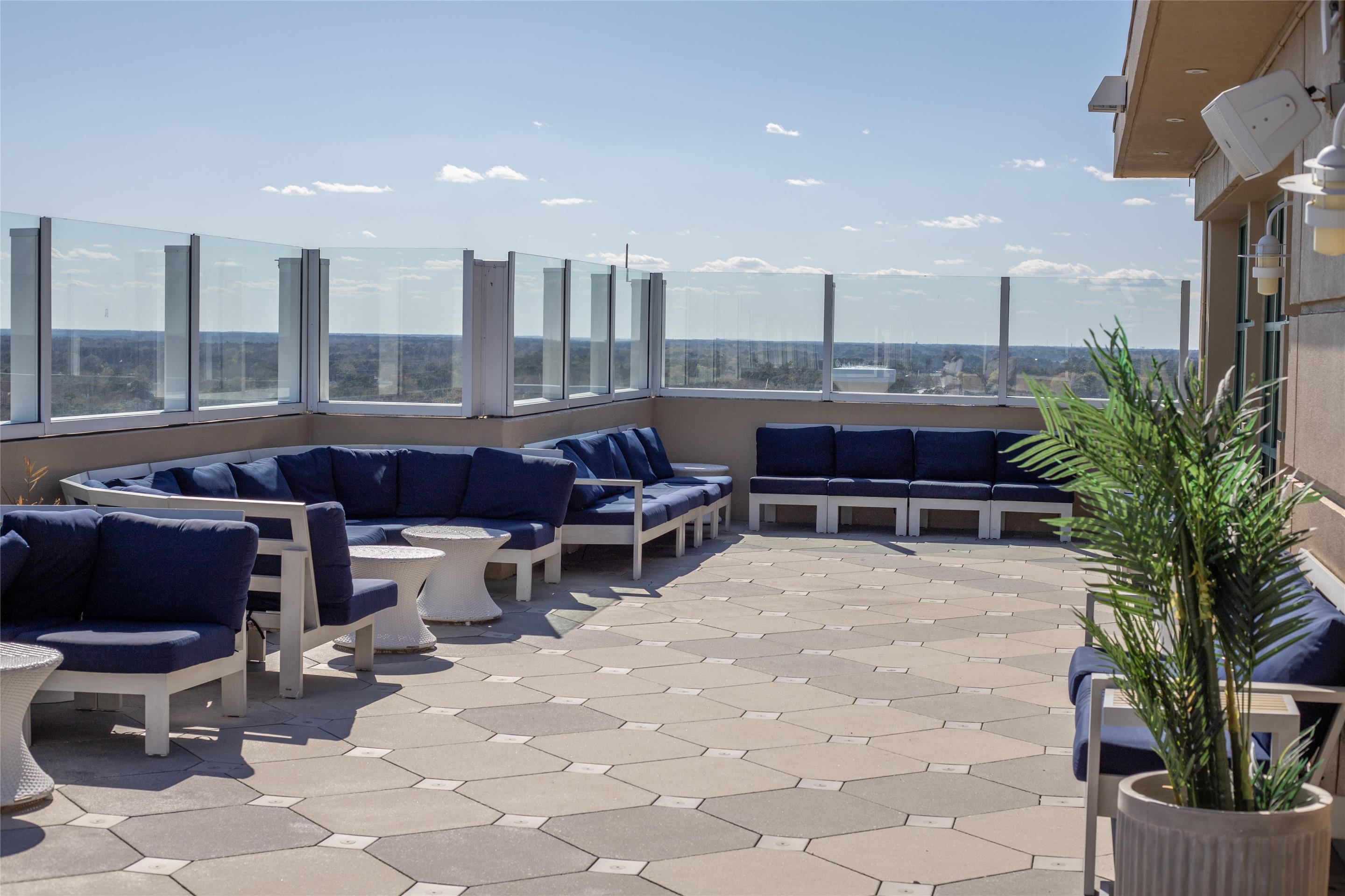 Pool | Marriott Virginia Beach Oceanfront