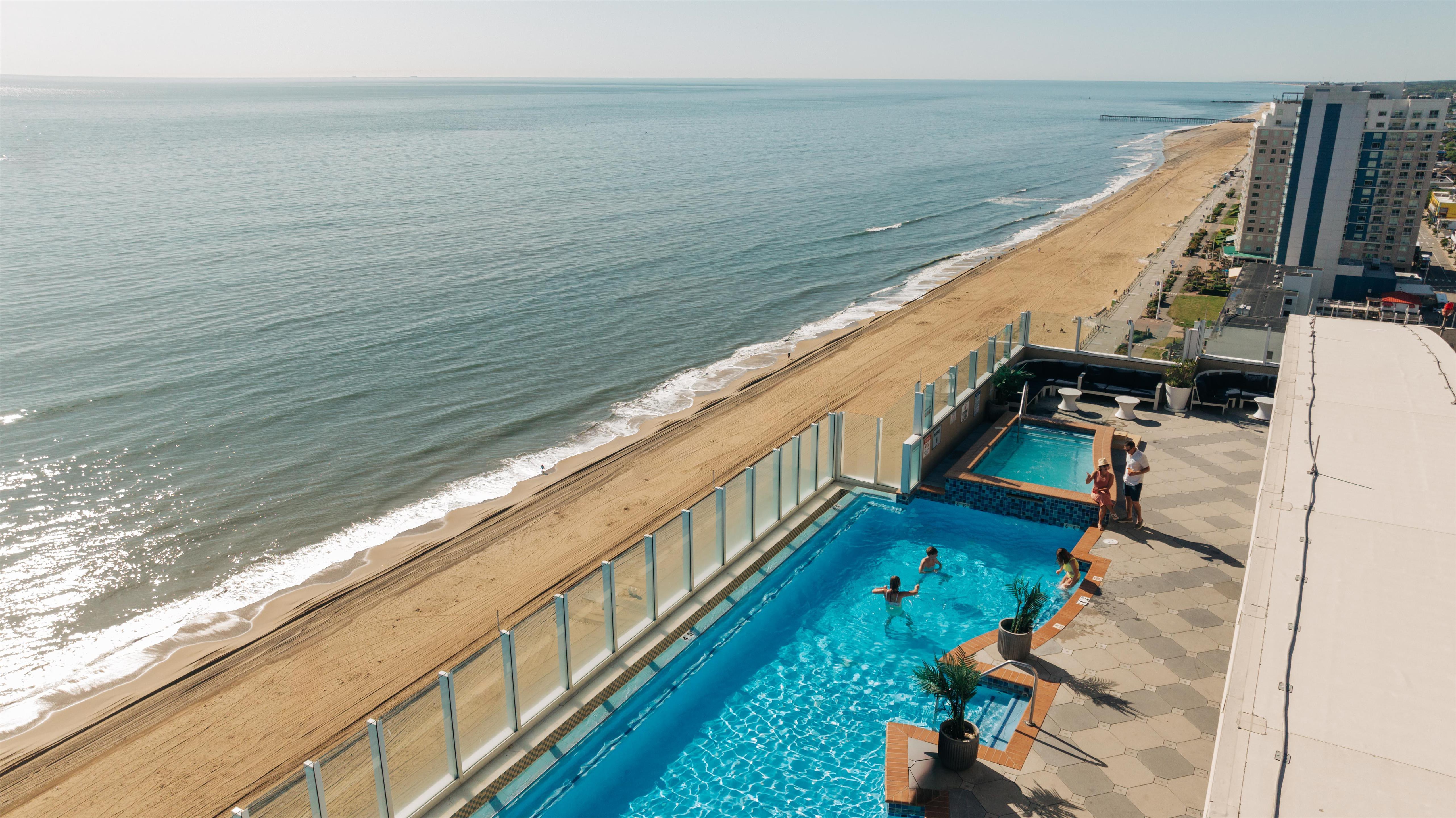 Pool | Marriott Virginia Beach Oceanfront