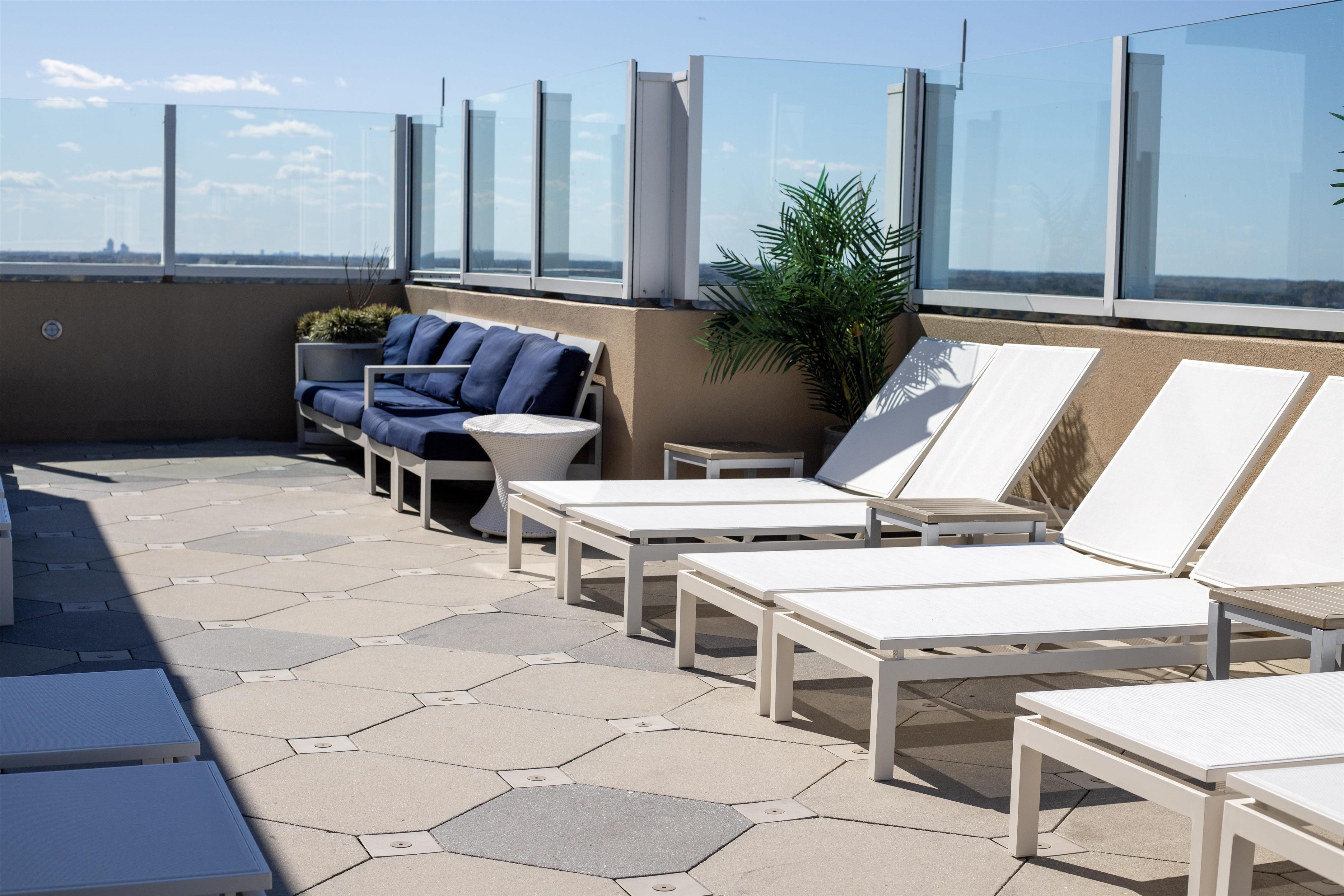 Pool | Hilton Virginia Beach Oceanfront