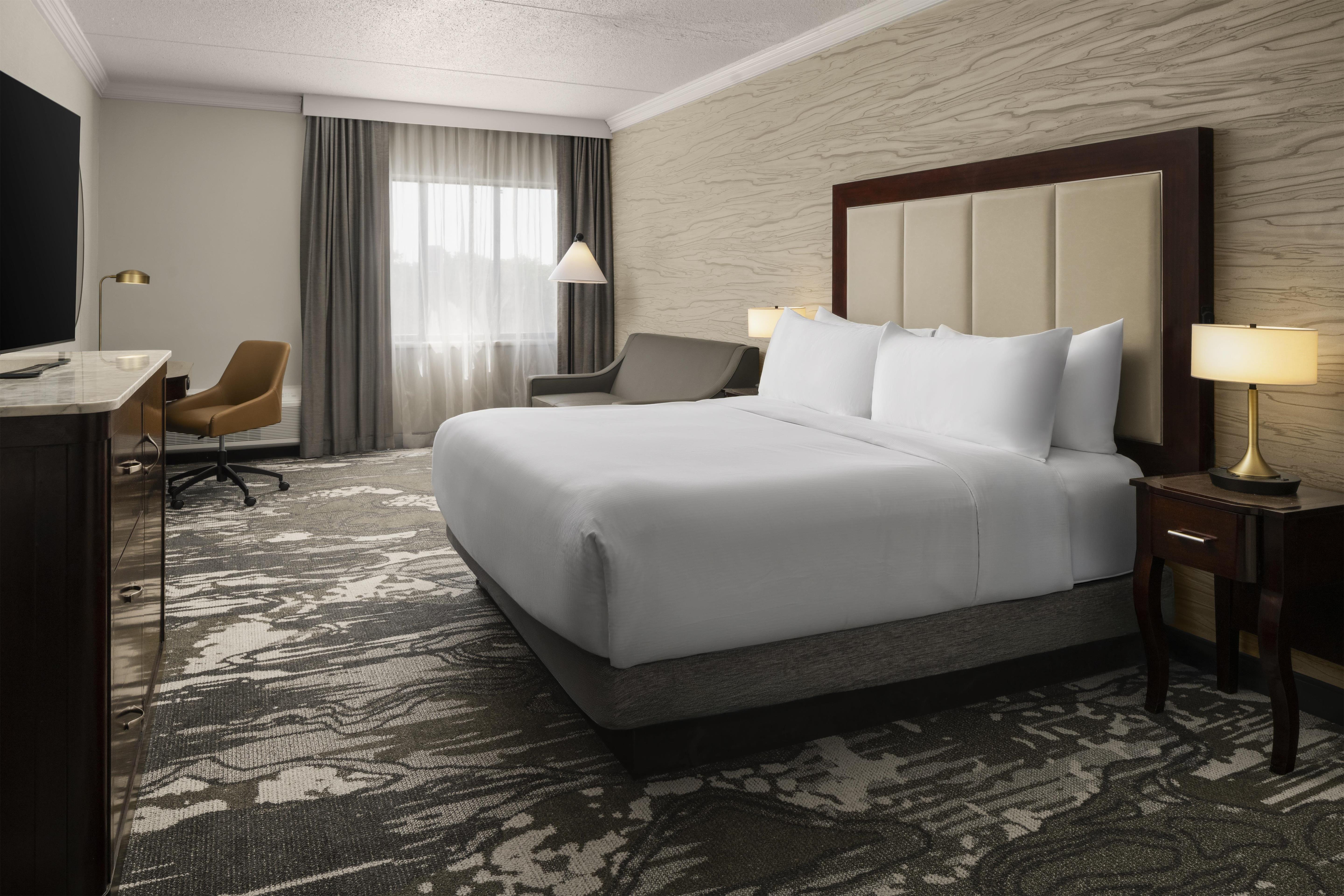 DoubleTree by Hilton Leominster Room Type - 1 KING PRESIDENTIAL SUITE