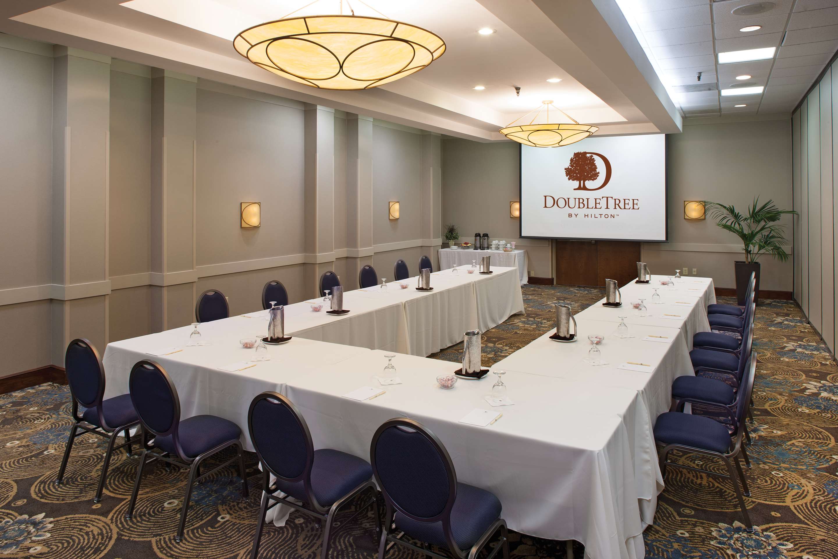 Meeting Room | DoubleTree by Hilton Hotel Oak Ridge - Knoxville