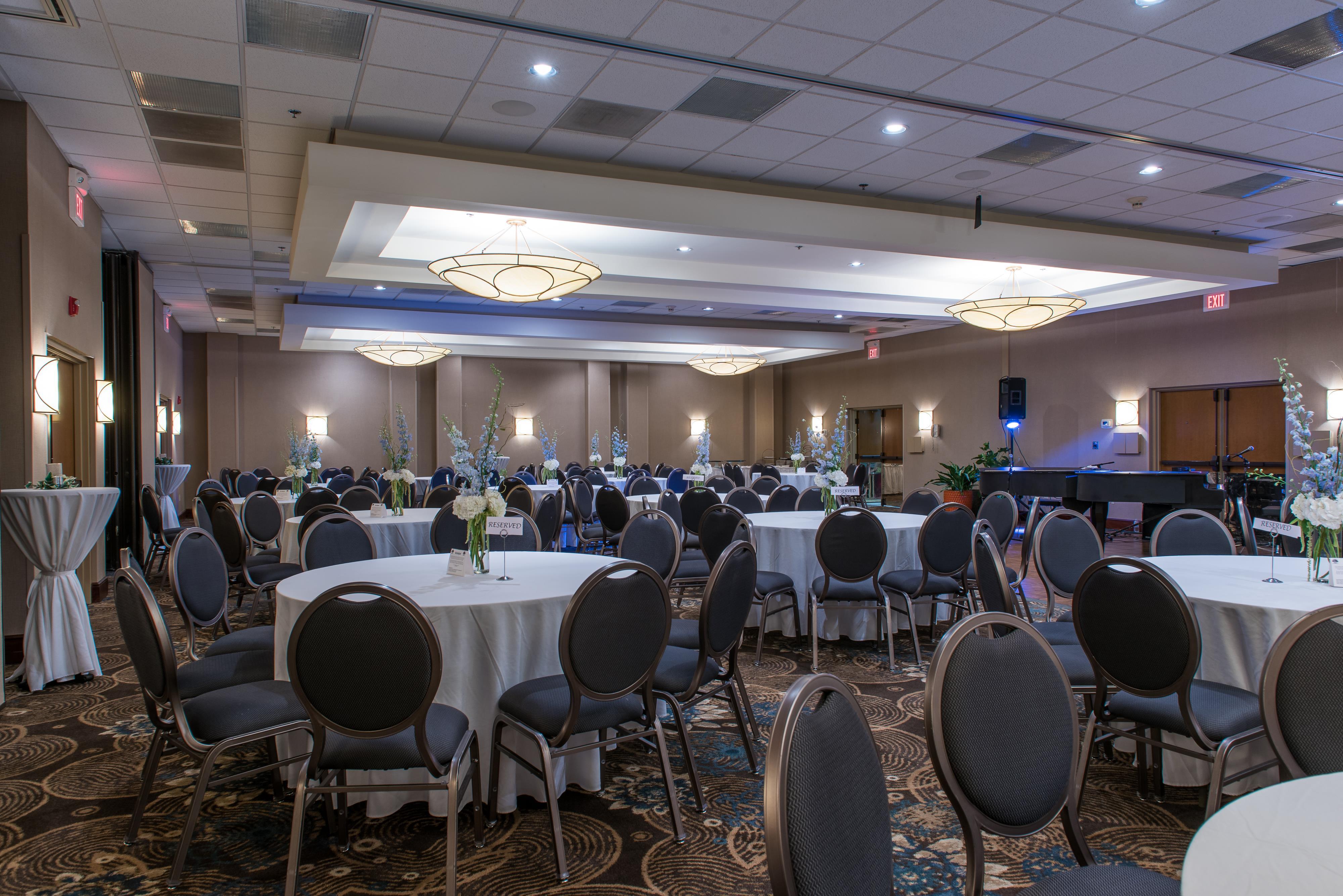 Meeting Room | DoubleTree by Hilton Hotel Oak Ridge - Knoxville