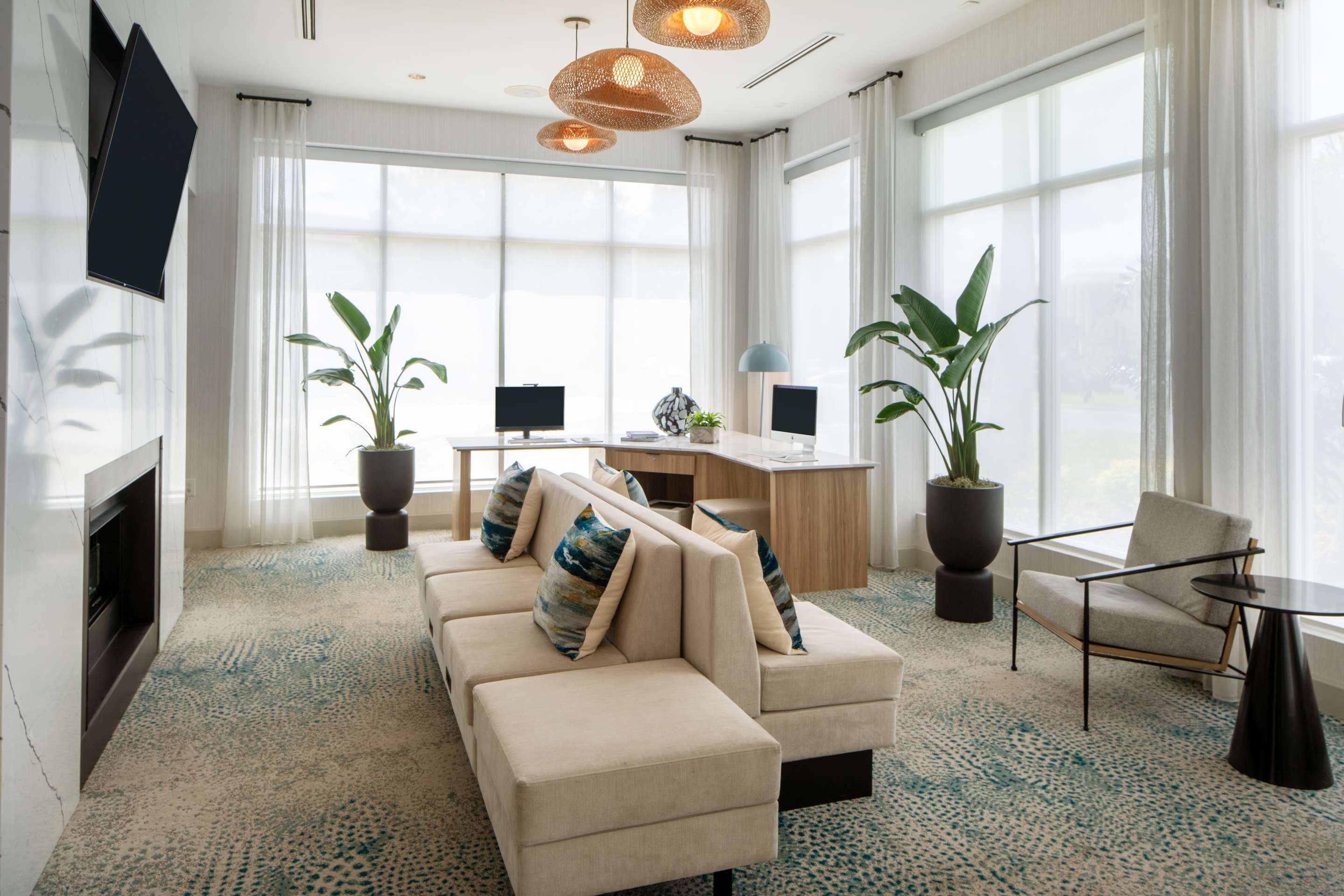 Business Center | Hilton Garden Inn Orlando Airport