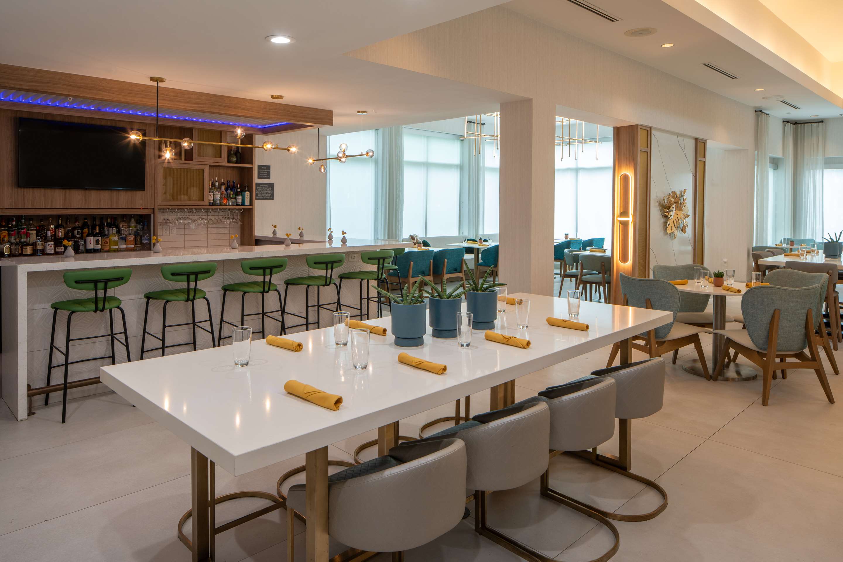 Restaurant | Hilton Garden Inn Orlando Airport